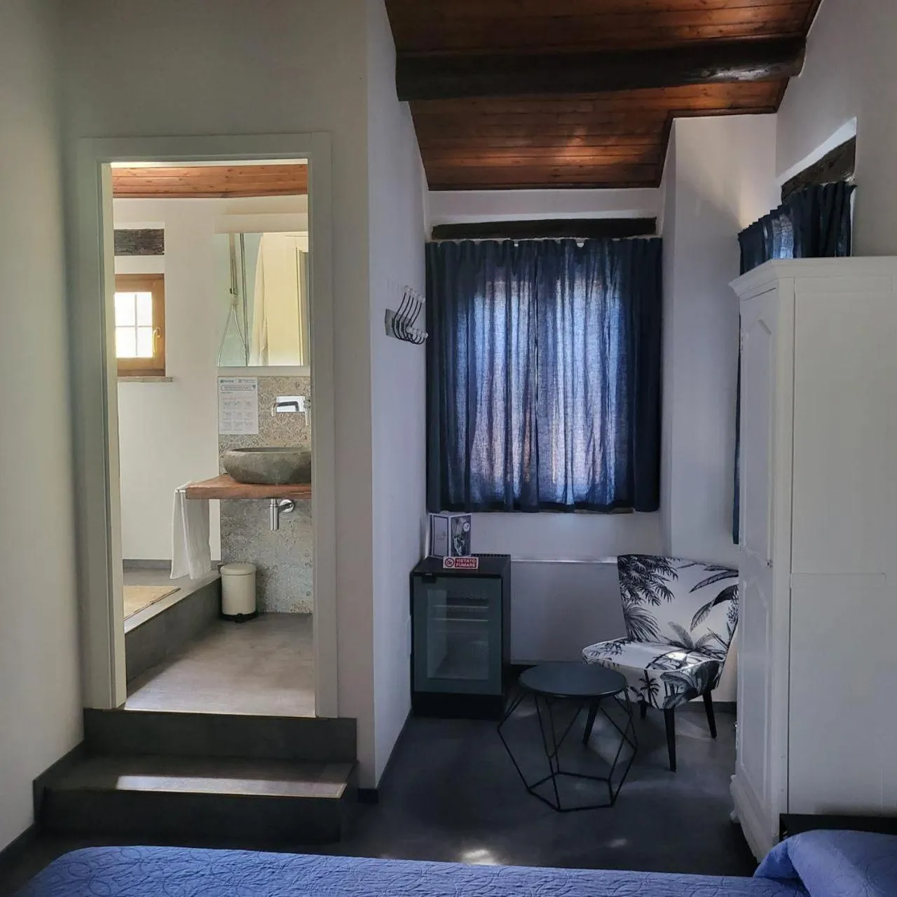 Bathroom, Bed in Villa Ca' Viola Rimini