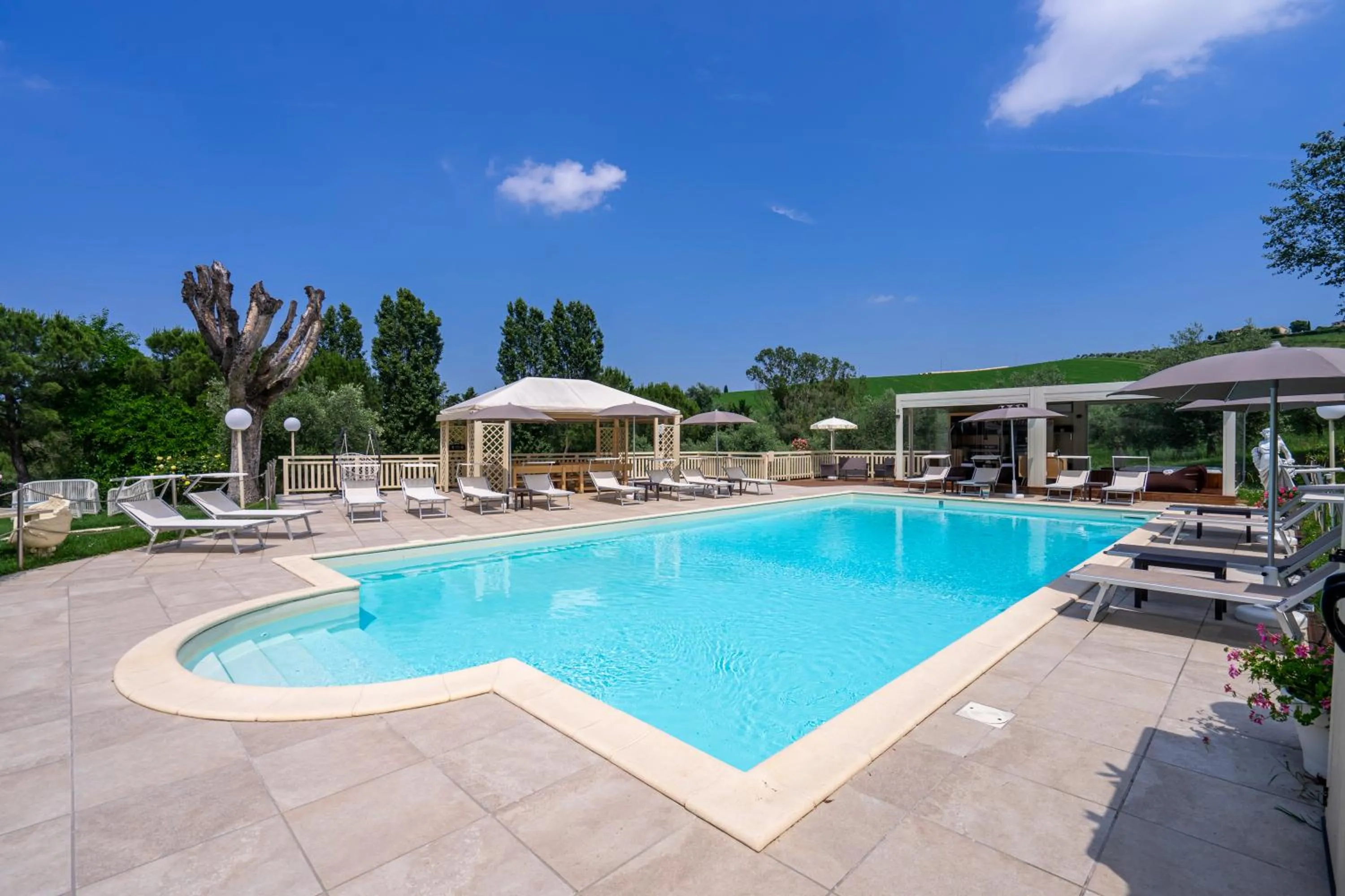 Swimming pool in Villa Ca' Viola Rimini