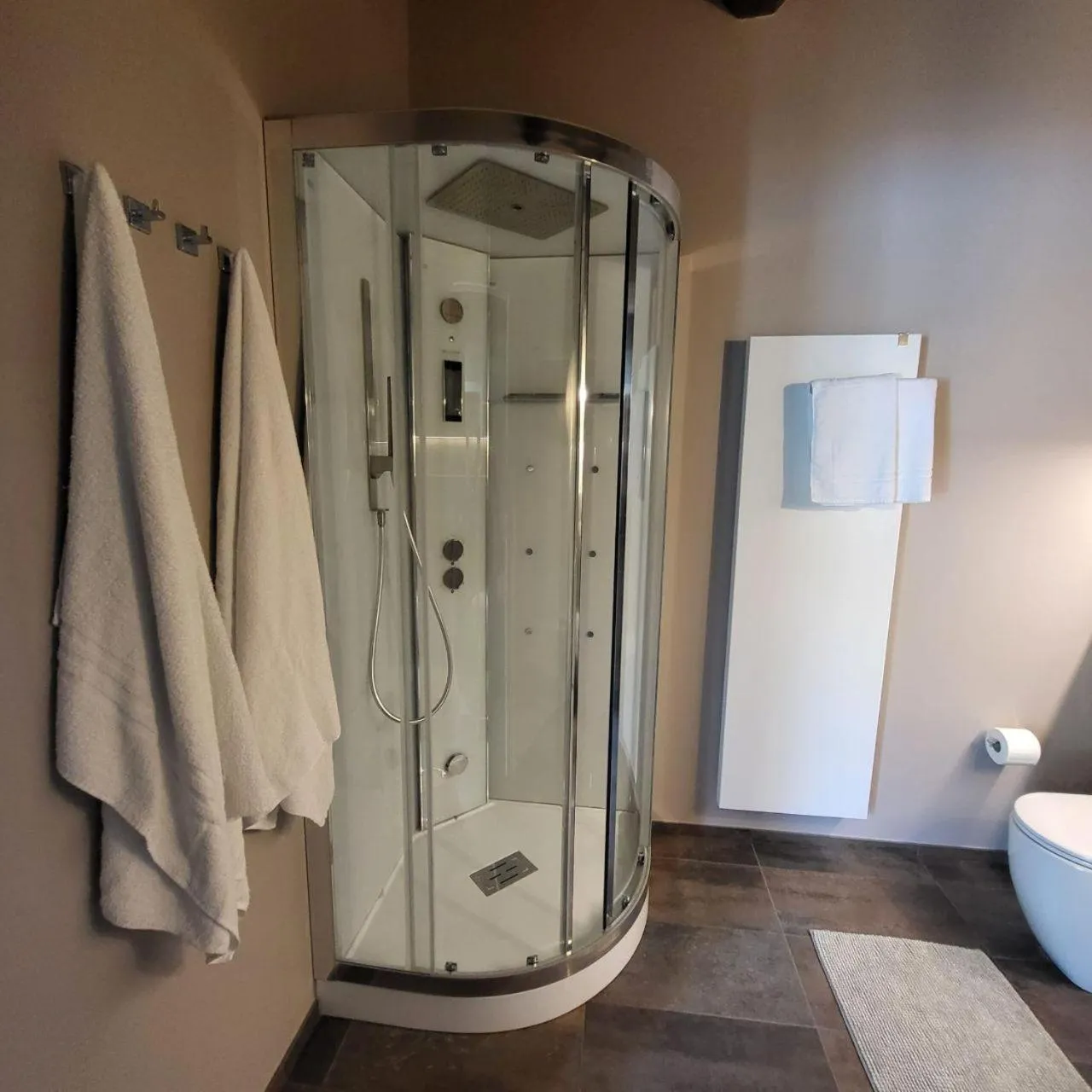 Shower in Villa Ca' Viola Rimini