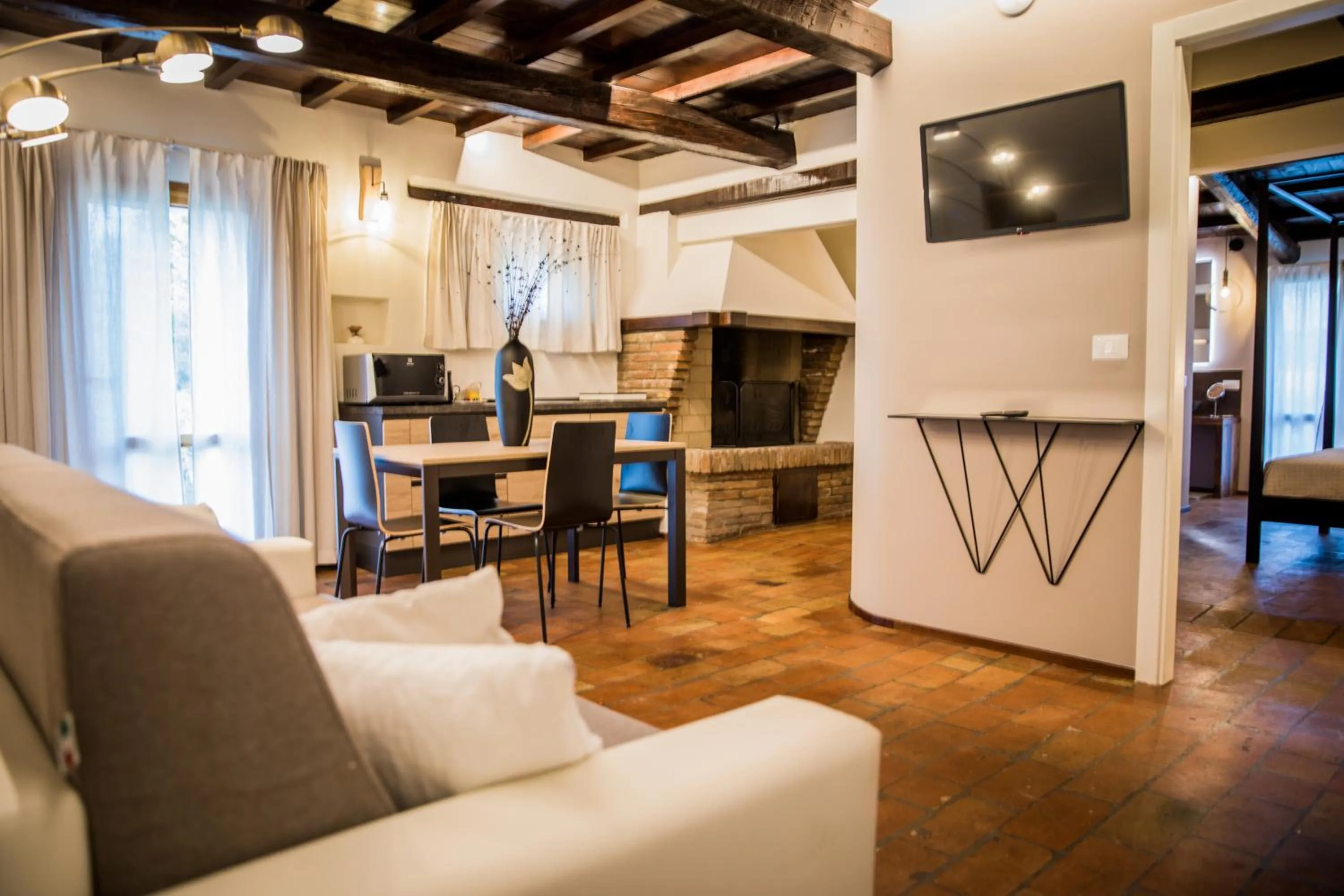 Communal lounge/ TV room in Villa Ca' Viola Rimini