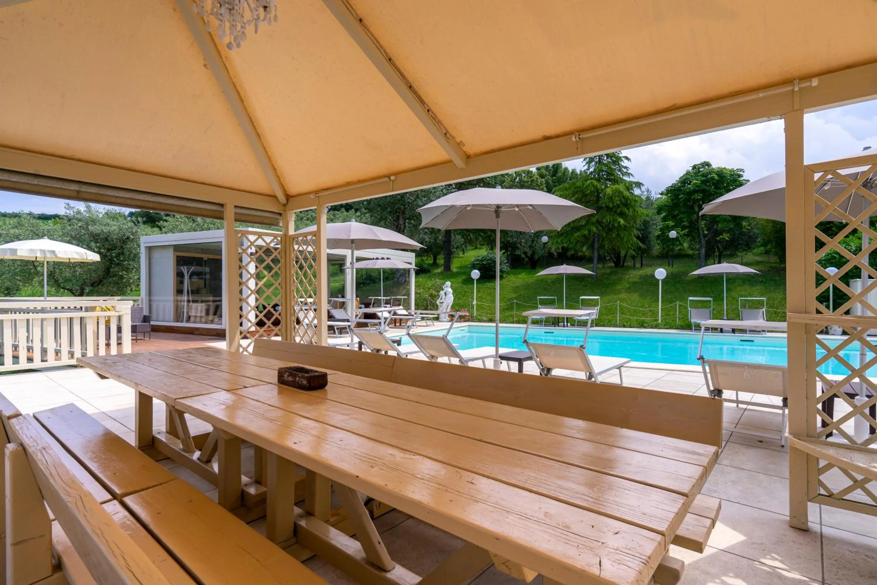 Swimming pool in Villa Ca' Viola Rimini