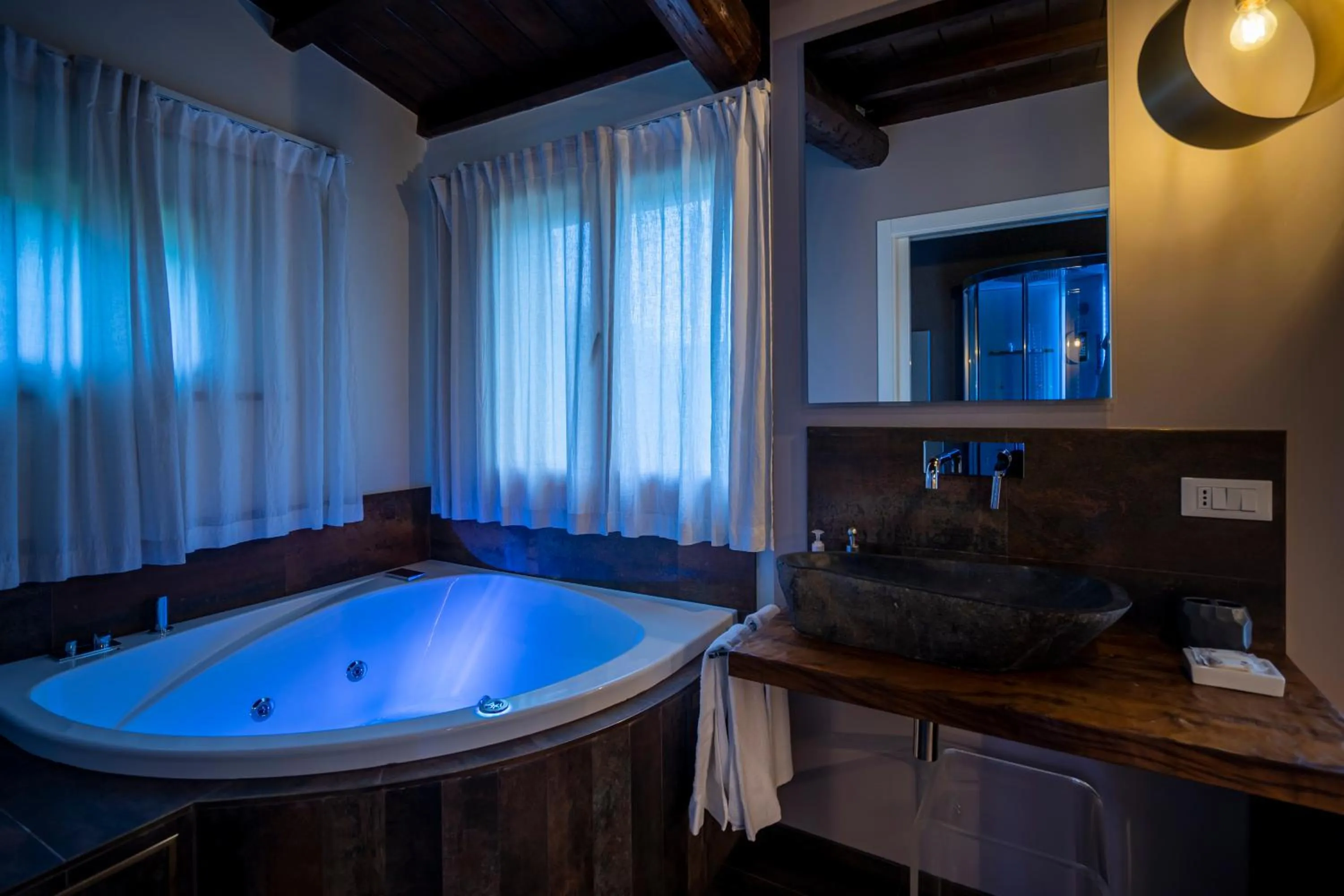 Hot Tub in Villa Ca' Viola Rimini