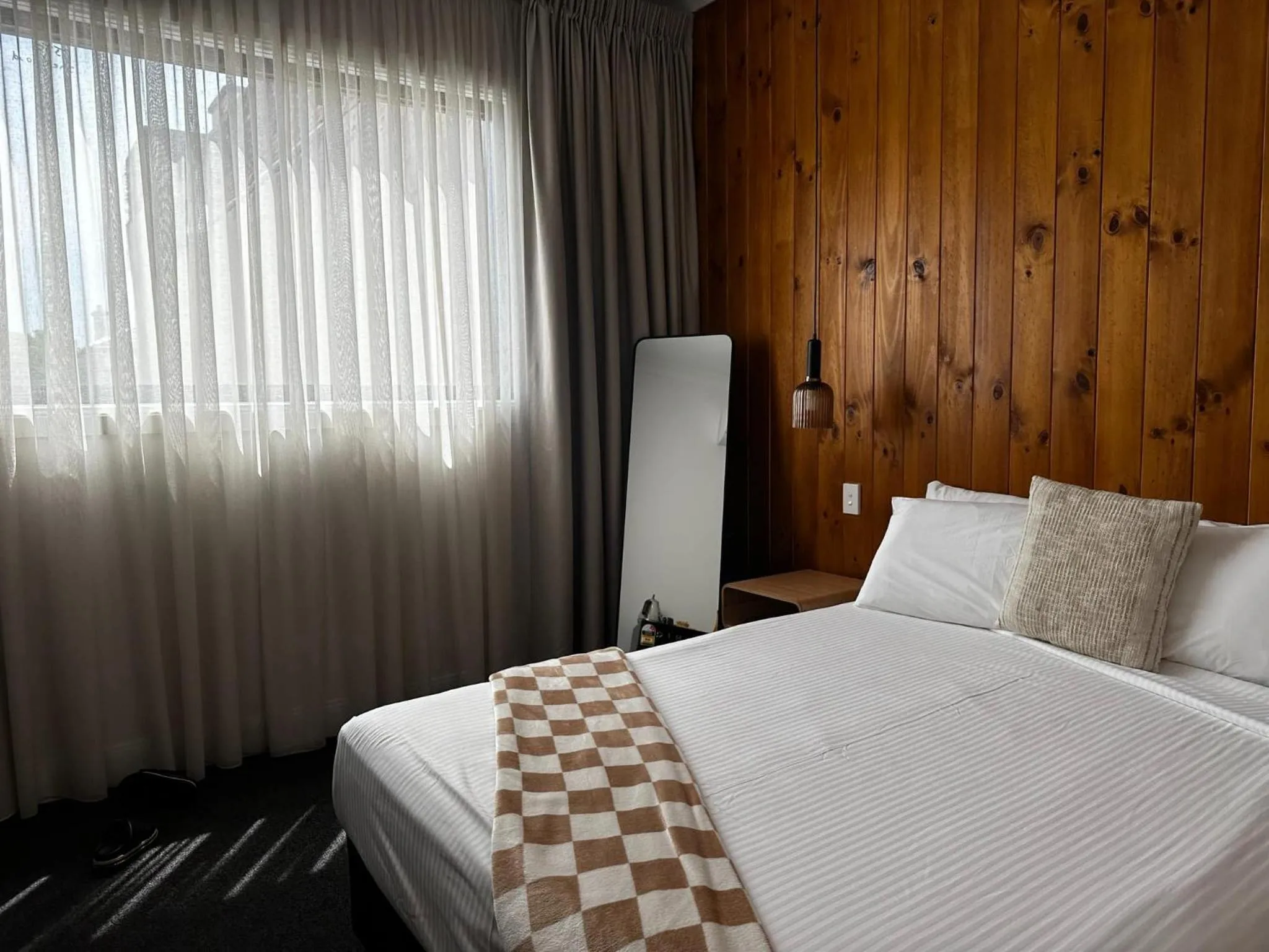 Bed in The Sherwood Hotel