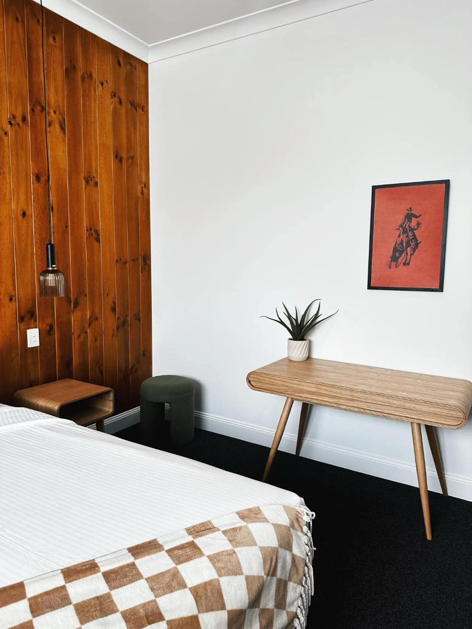 Bed in The Sherwood Hotel