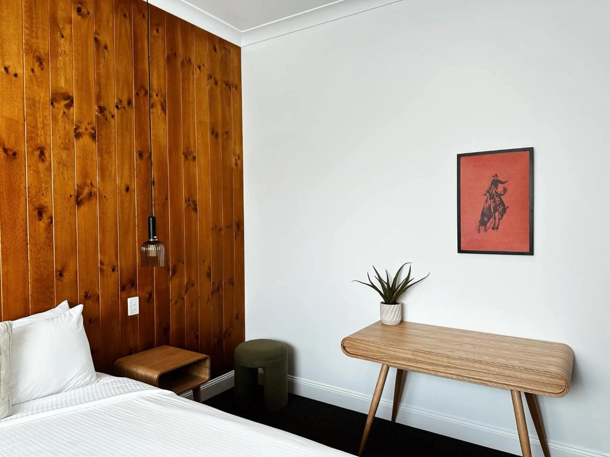 Bed in The Sherwood Hotel