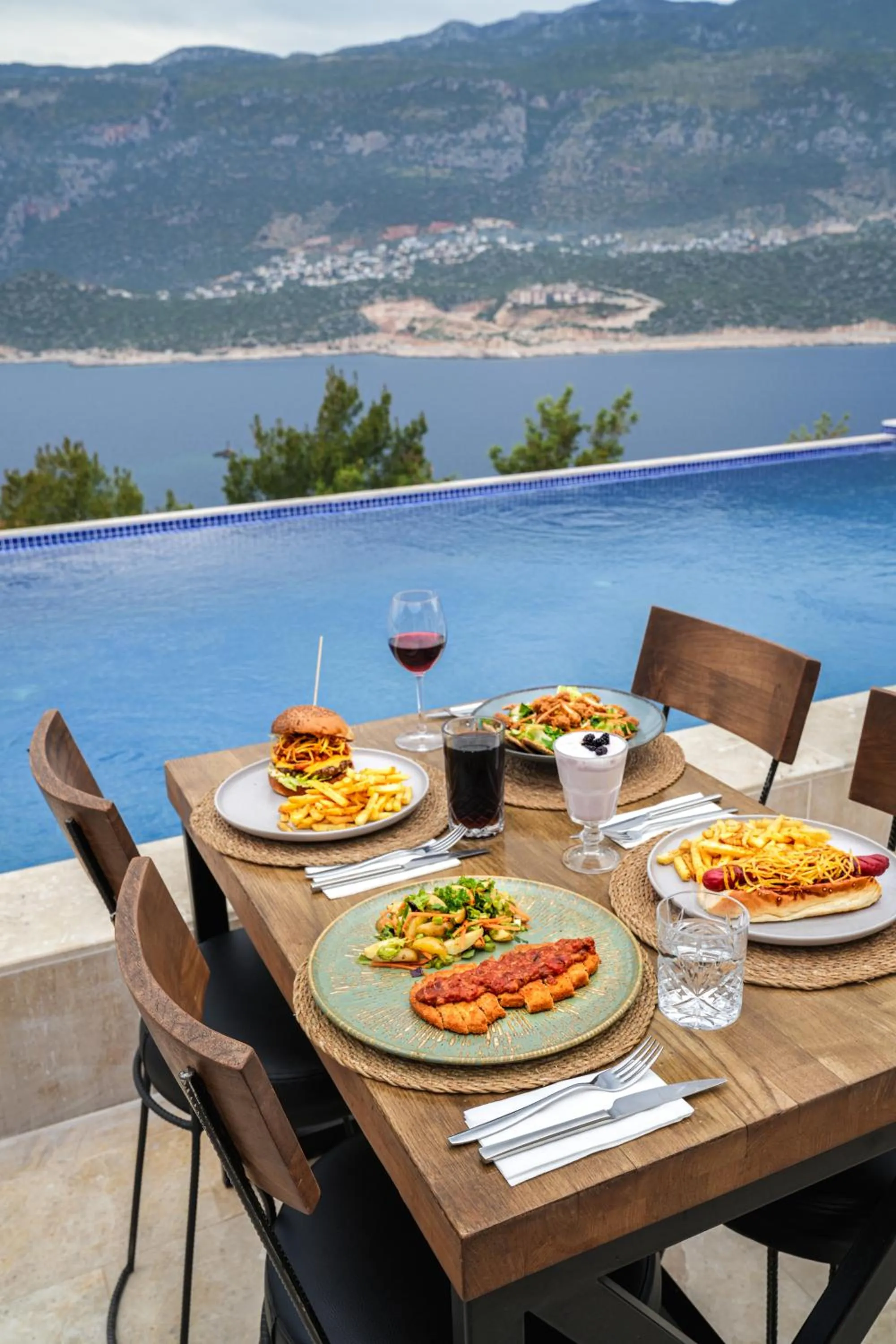 Restaurant/places to eat in Gümüş Yazar Hotel