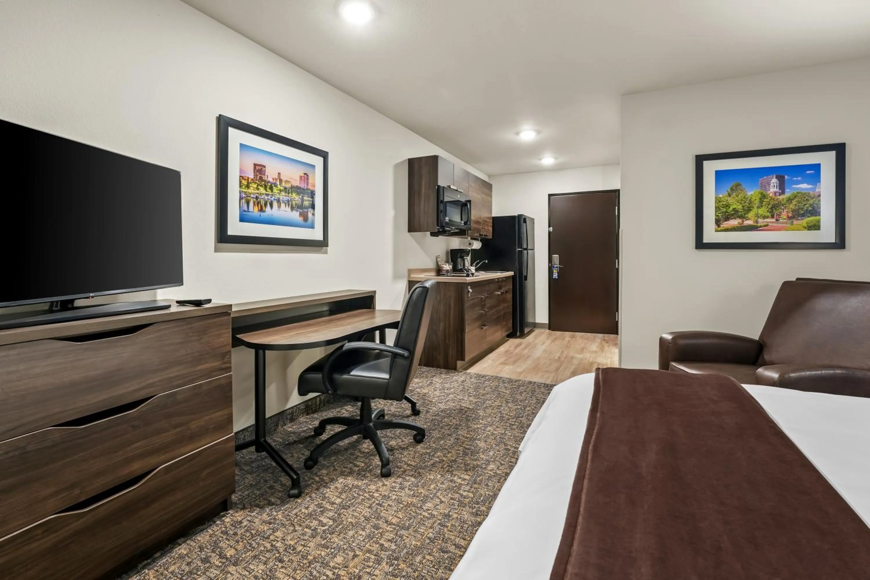 Bed in My Place Hotel-Beatrice, NE