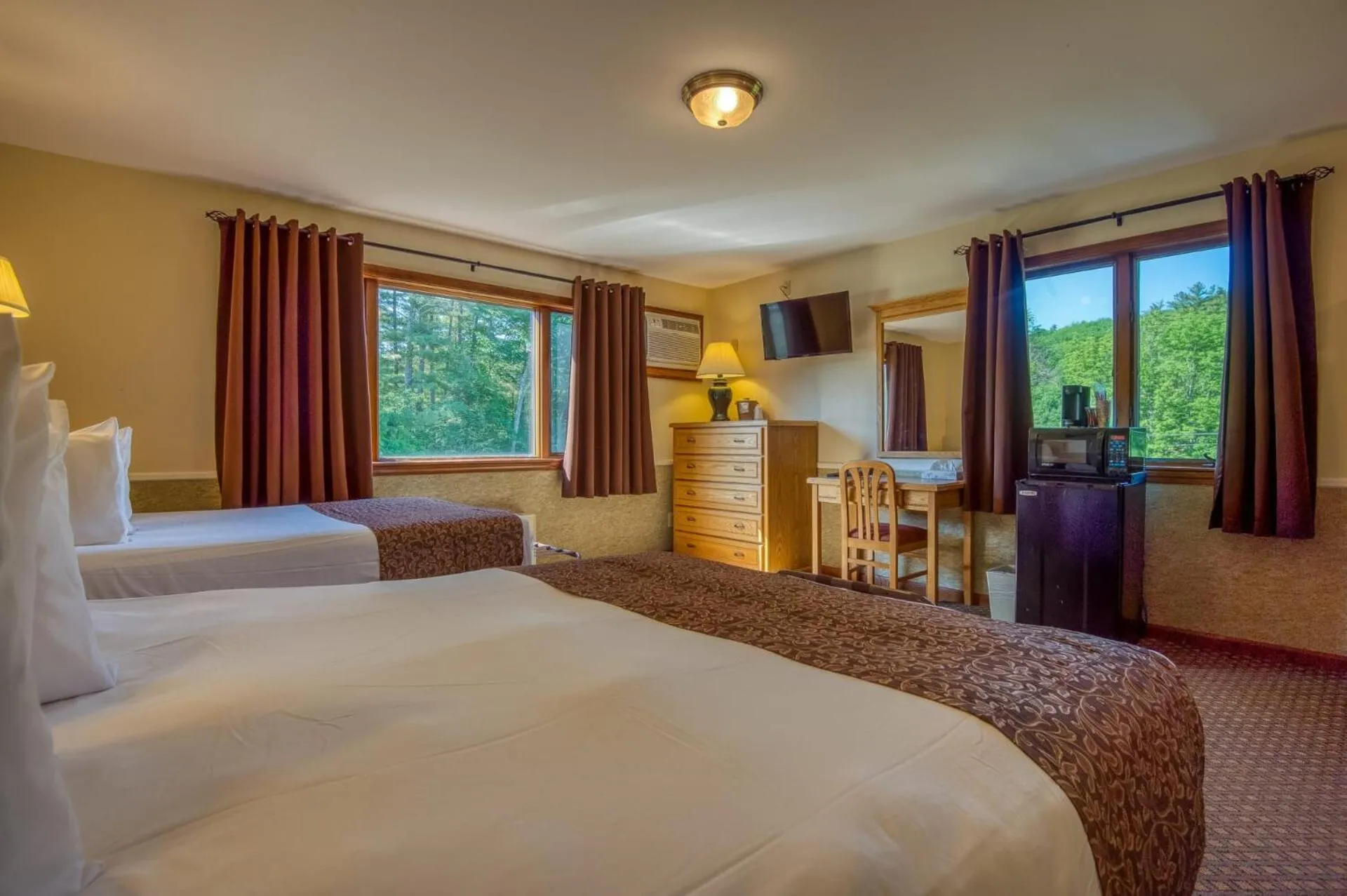 Bed in Purity Spring Resort