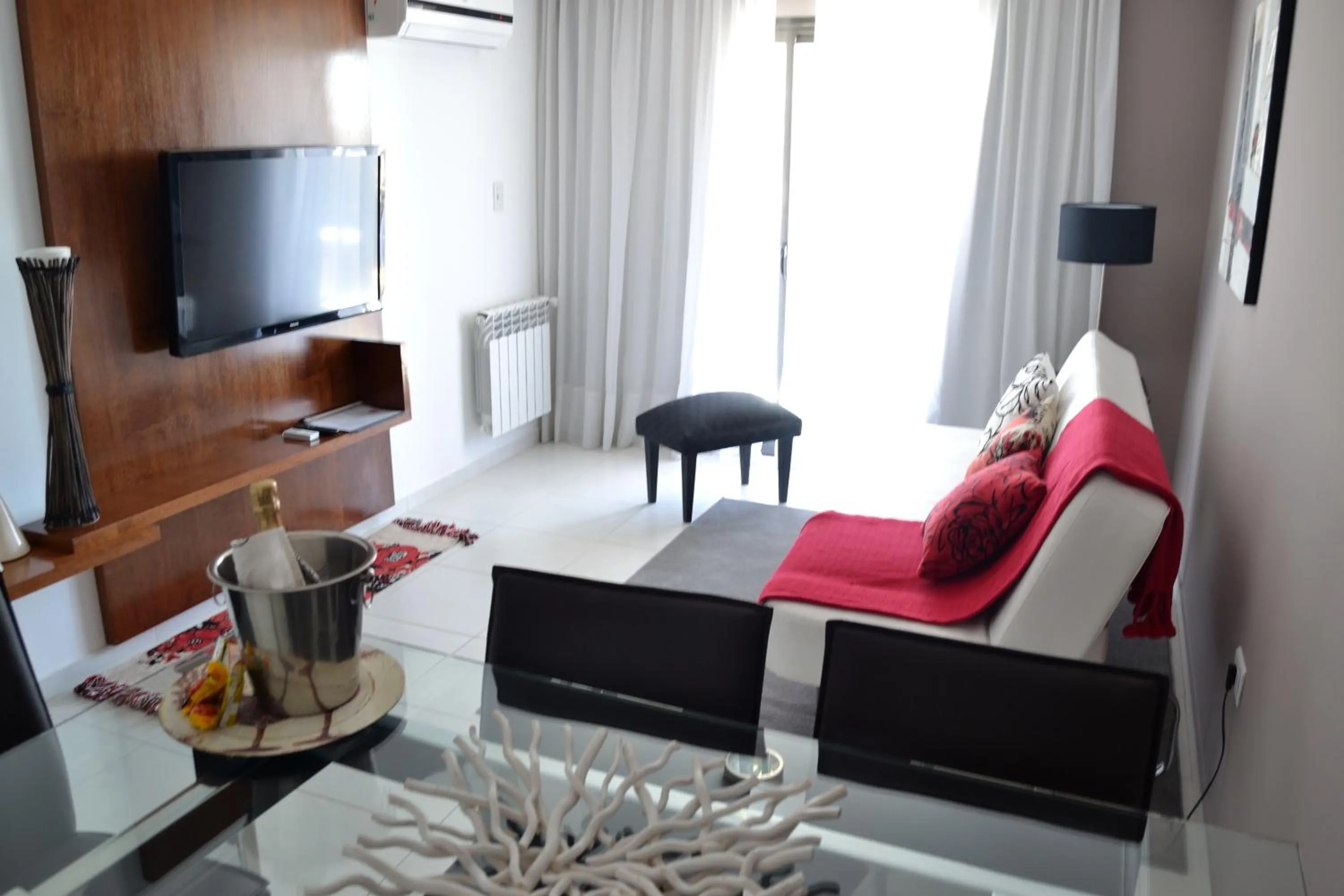 TV and multimedia in AT Suites