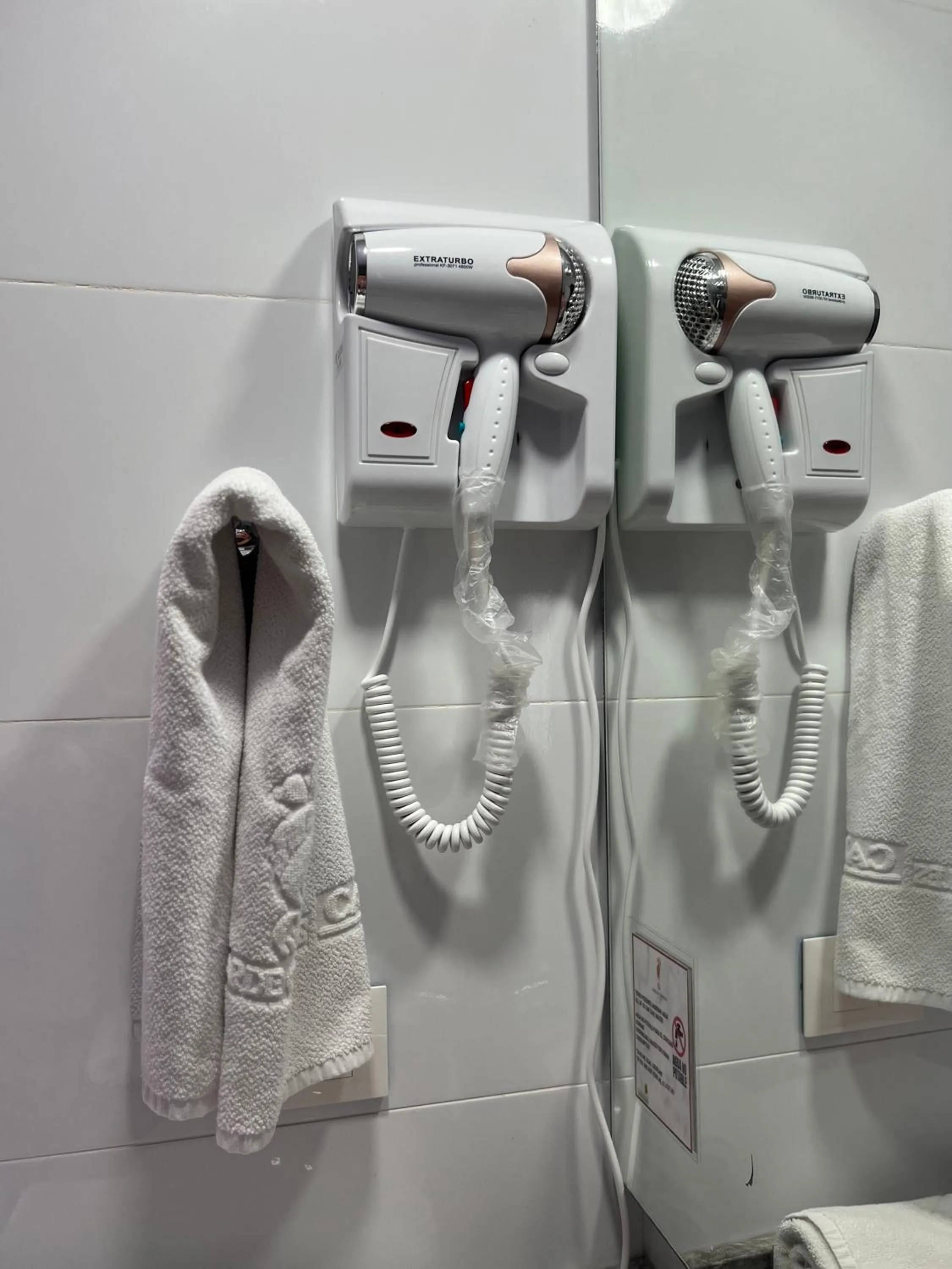 heating in Hotel Mar de Corales By CAJASAI