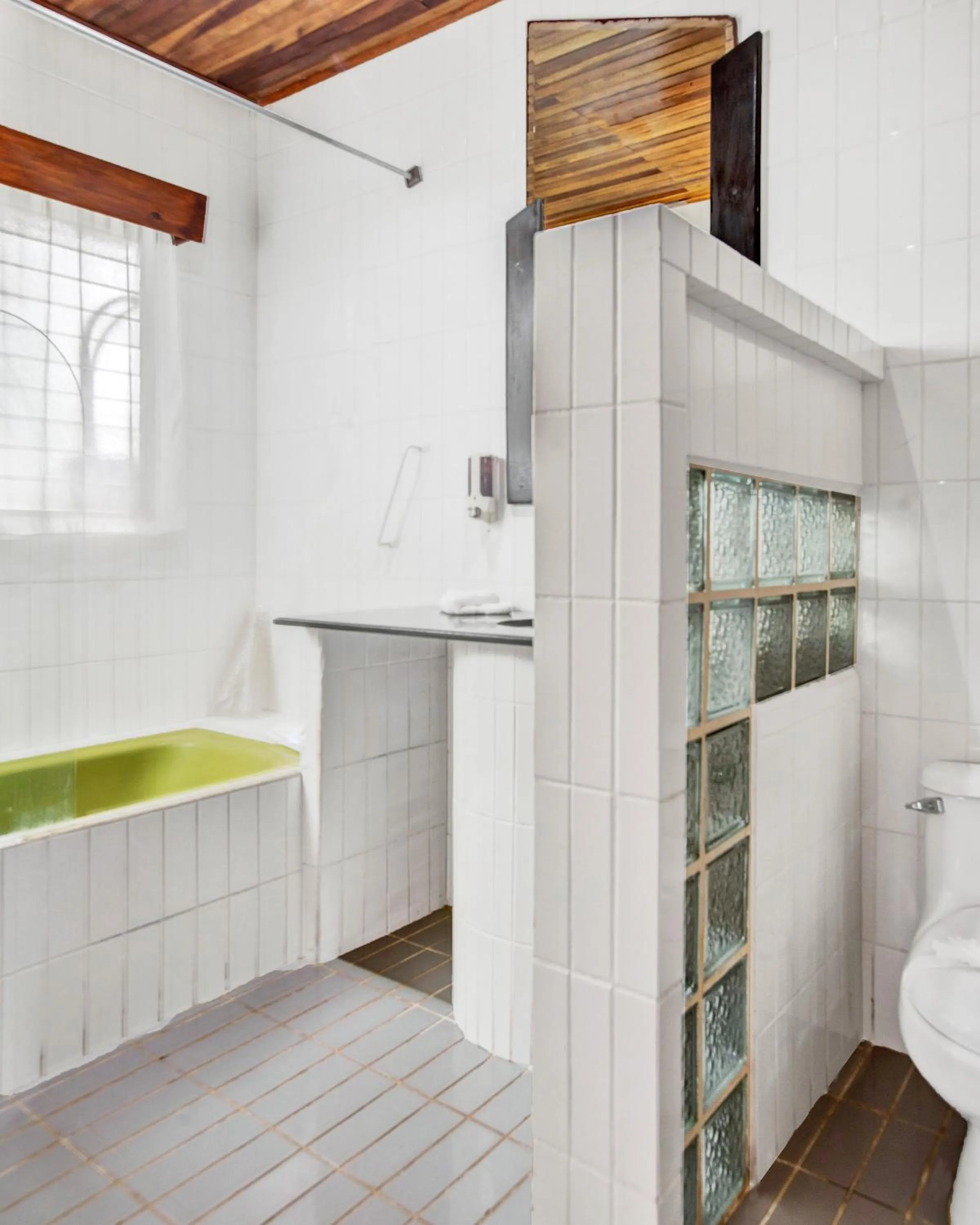 Bathroom in Hotel Playa Bejuco