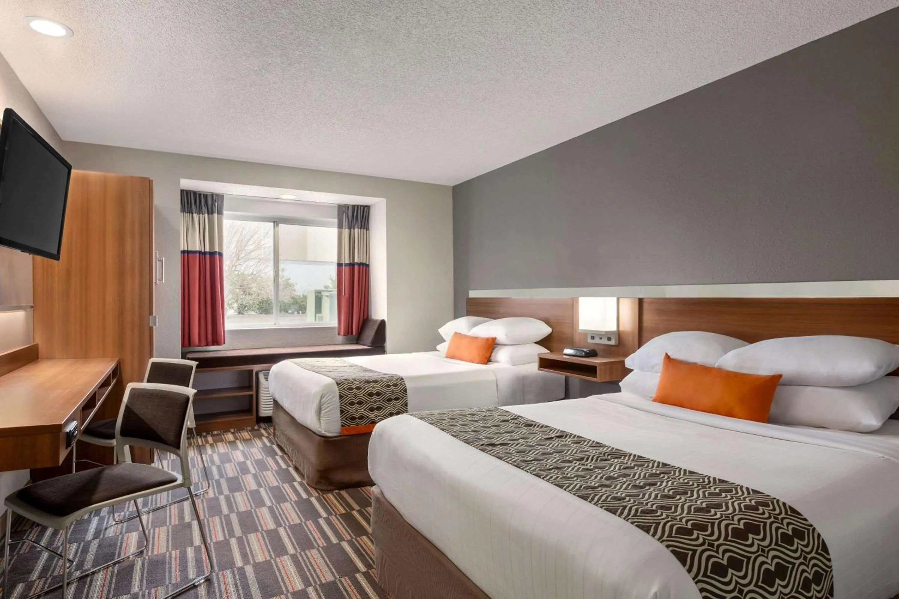 Photo of the whole room, Bed in Microtel Inn & Suites by Wyndham