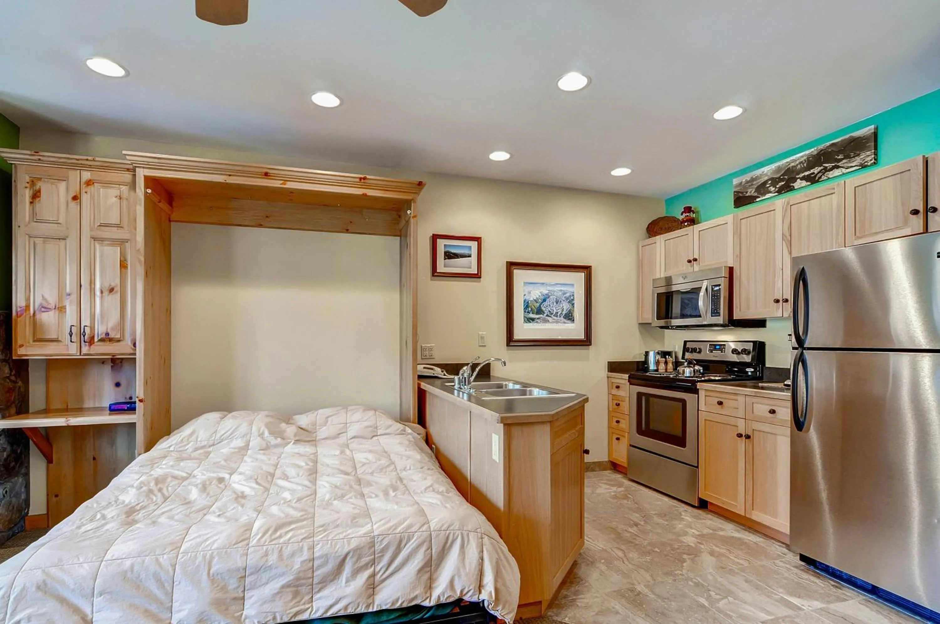 Living room, Bed in River Run Village by Vail Resorts