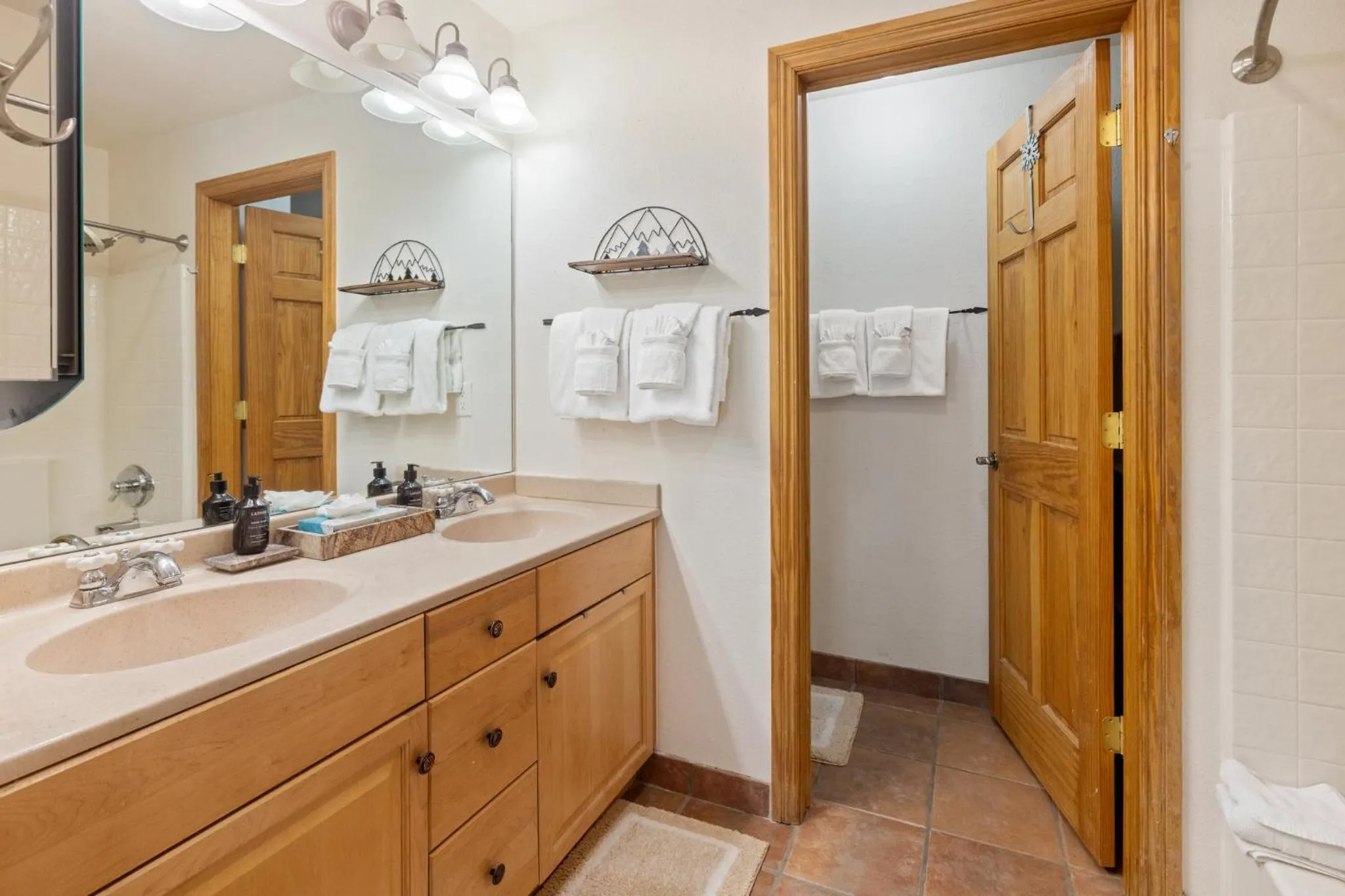 Bathroom in Gateway Mountain Lodge, A Vail Resorts Property