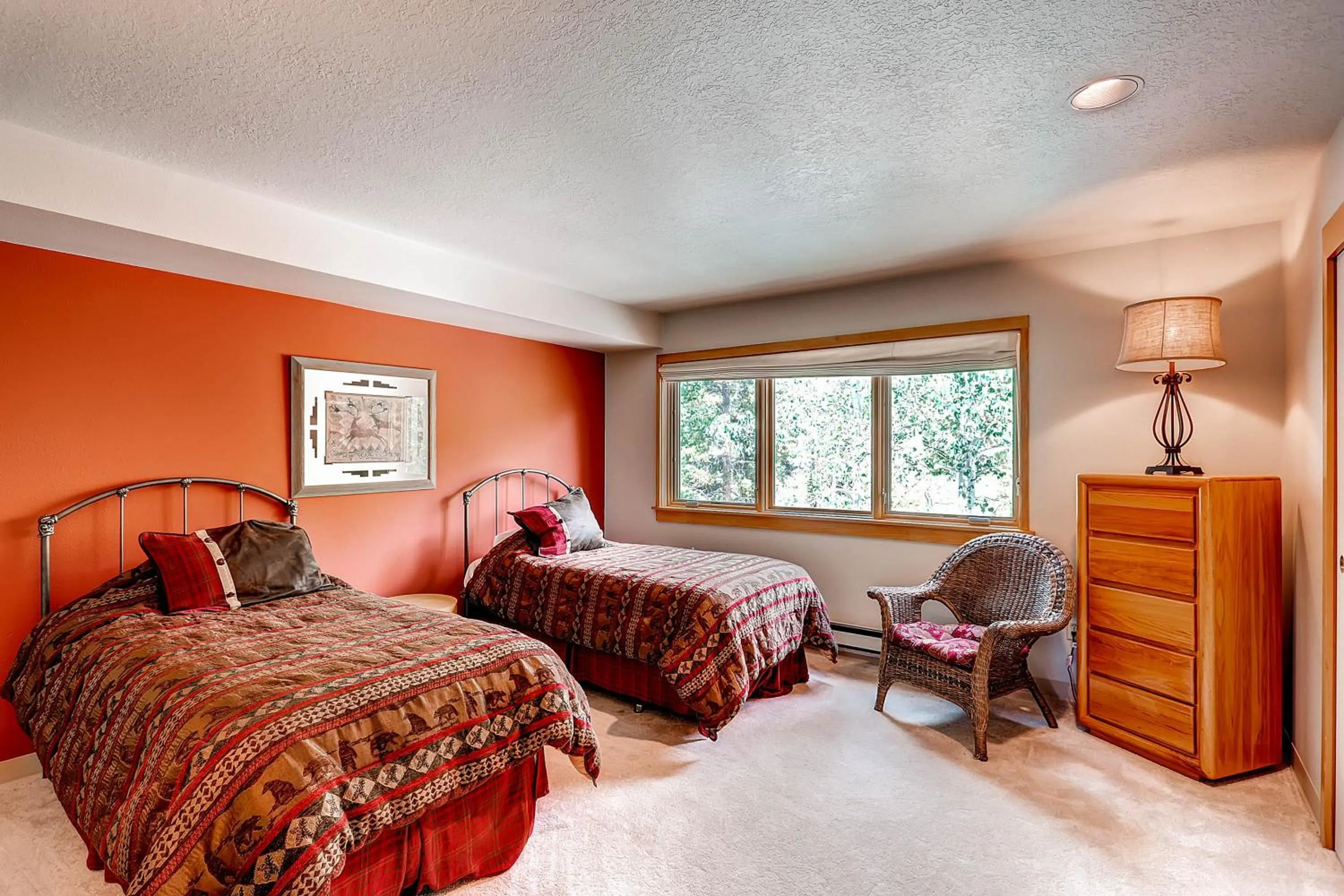 Photo of the whole room, Bed in Aspen Ridge Condominiums by Vail Resorts