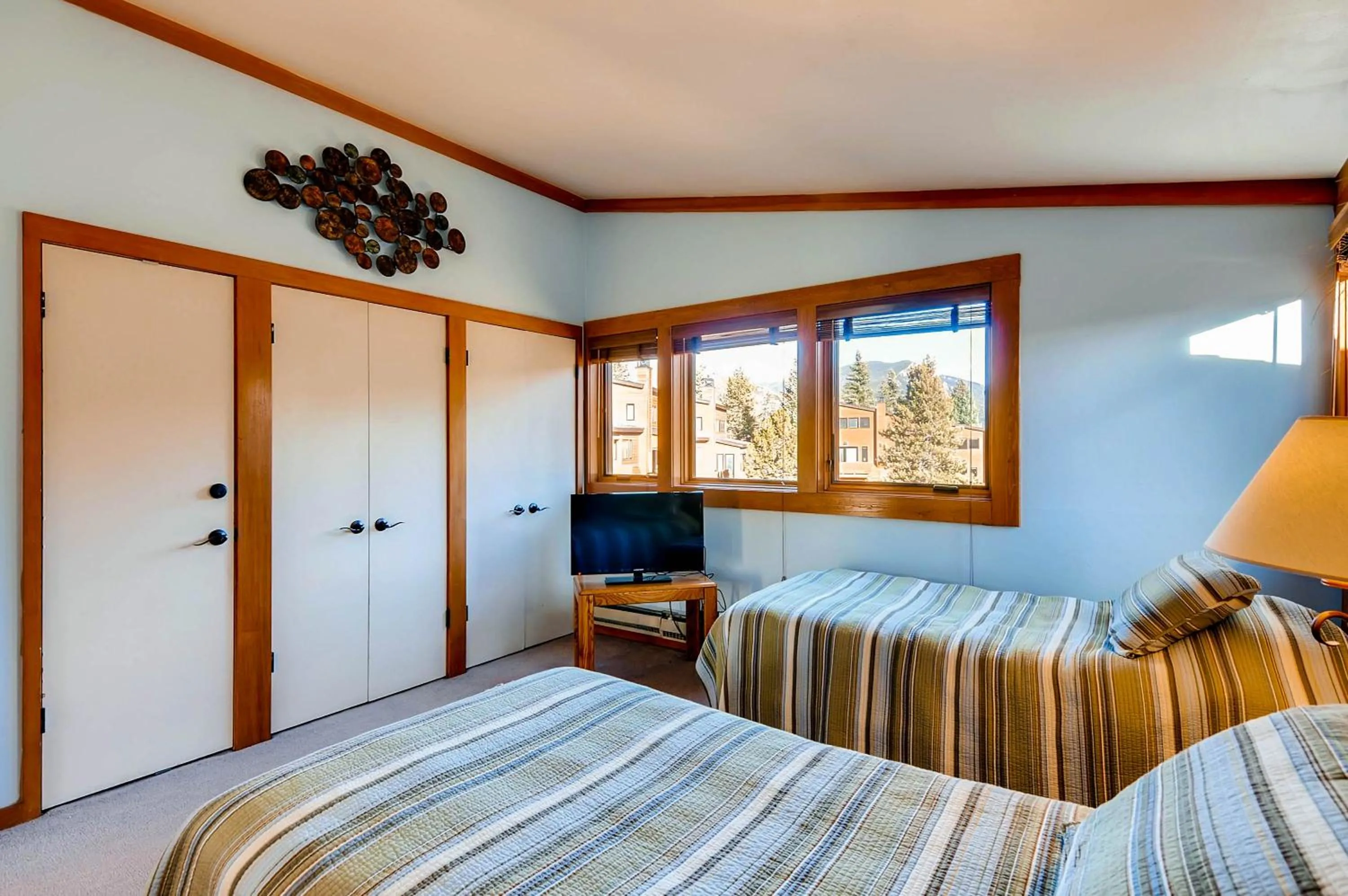 Bed in Aspen Ridge Condominiums by Vail Resorts