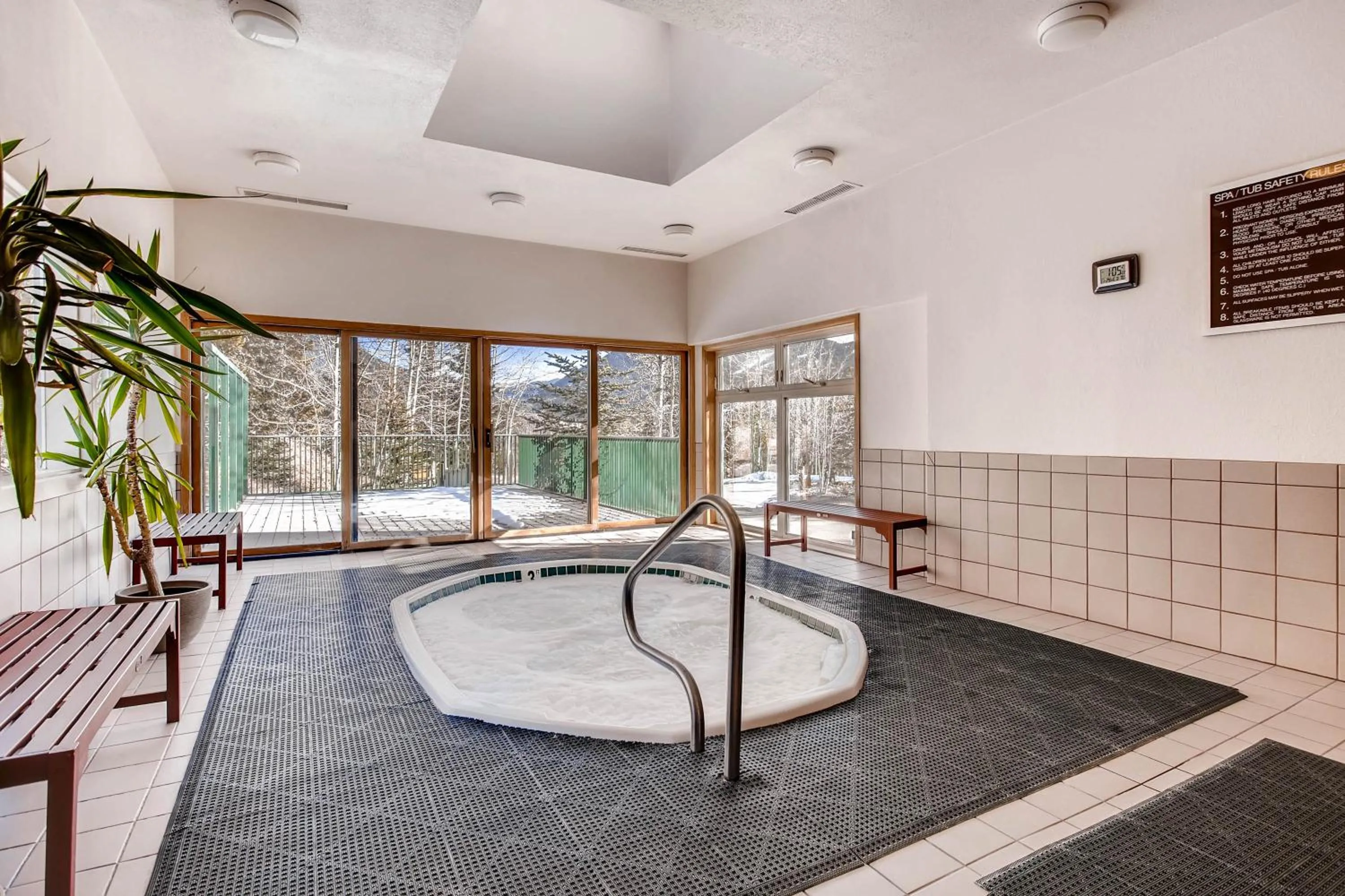 Aspen Ridge Condominiums by Vail Resorts