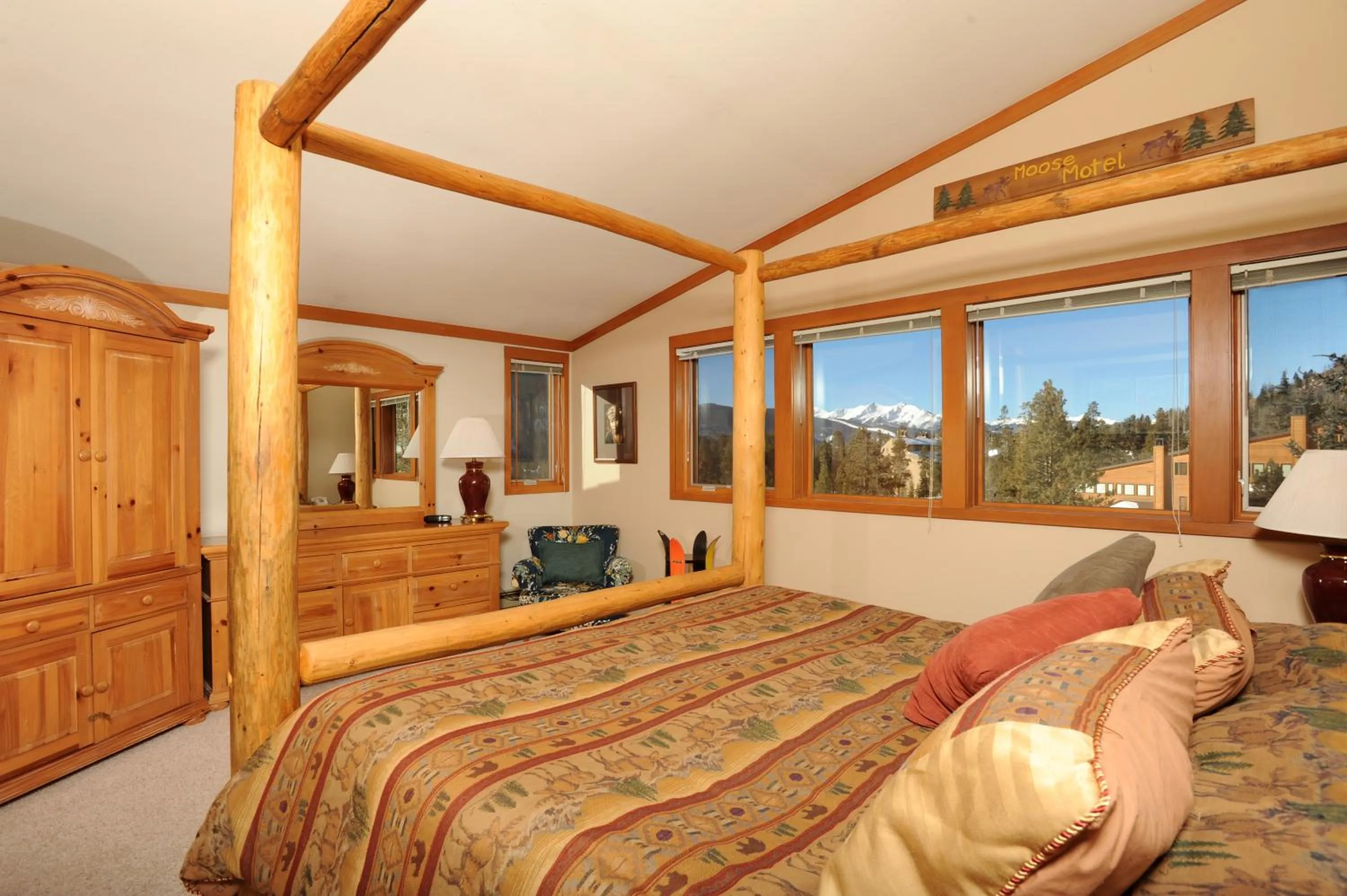 Bed in Aspen Ridge Condominiums by Vail Resorts