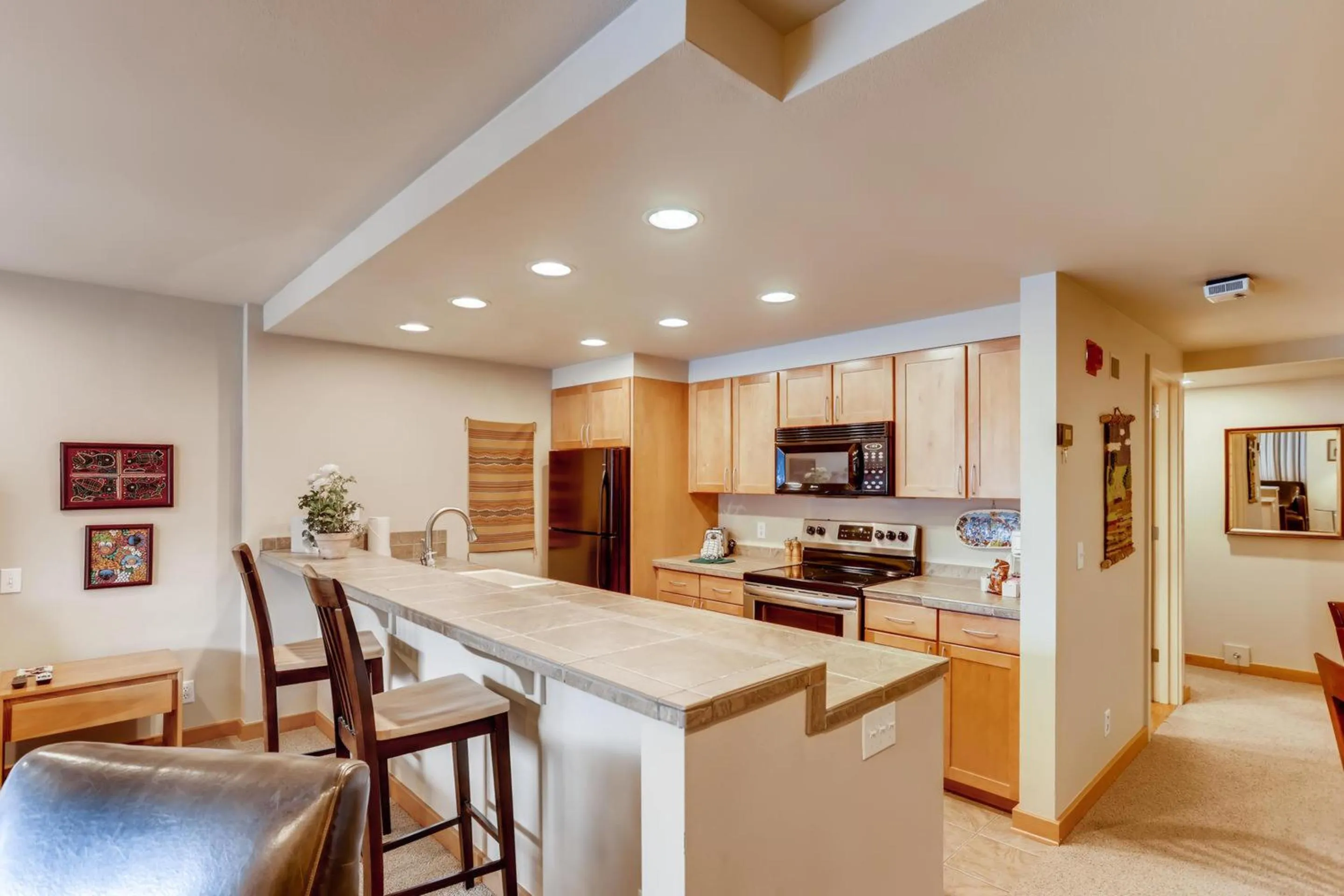 Kitchen or kitchenette in Aspen Ridge Condominiums by Vail Resorts