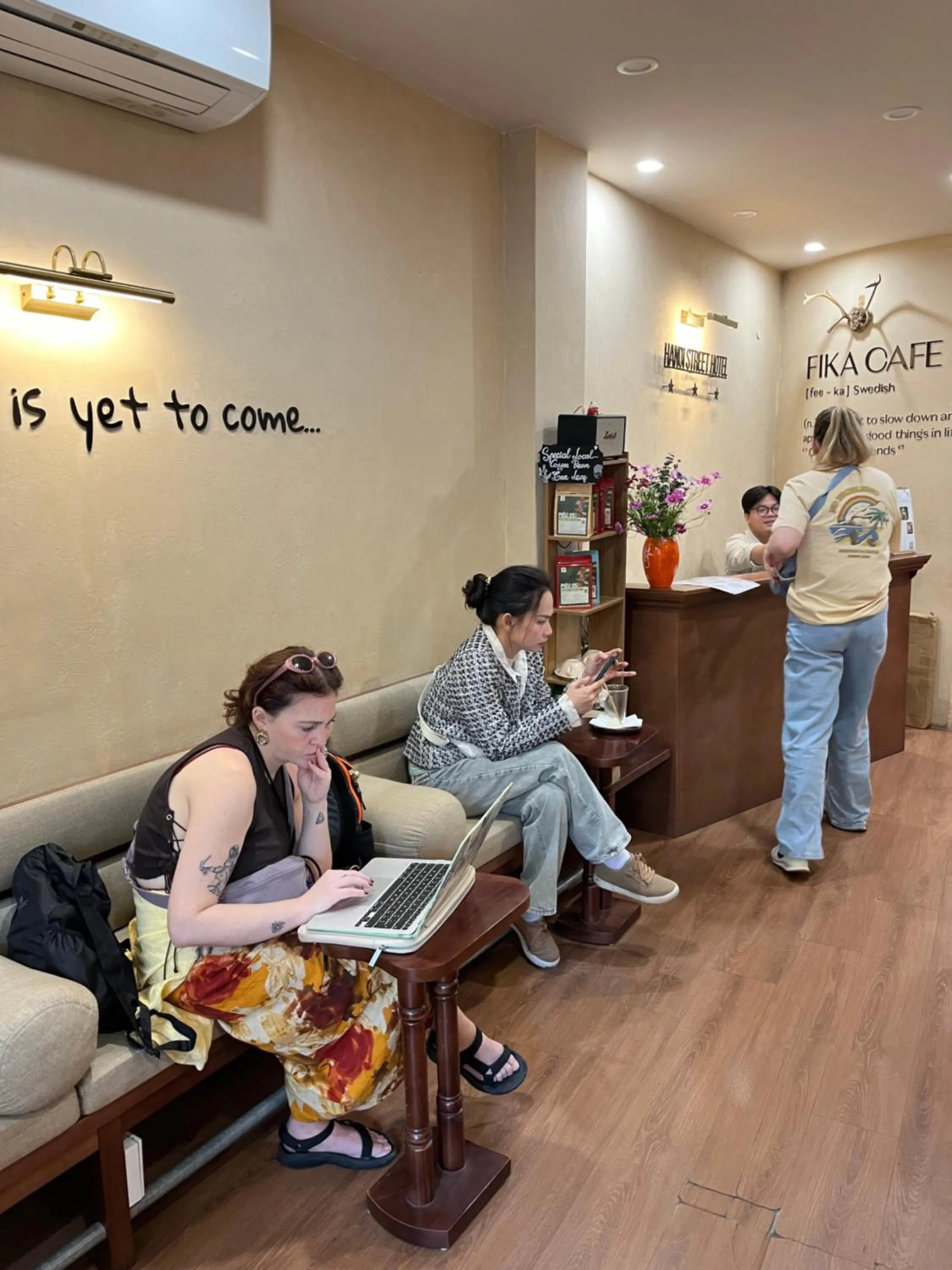 Breakfast in Hanoi Street Hotel