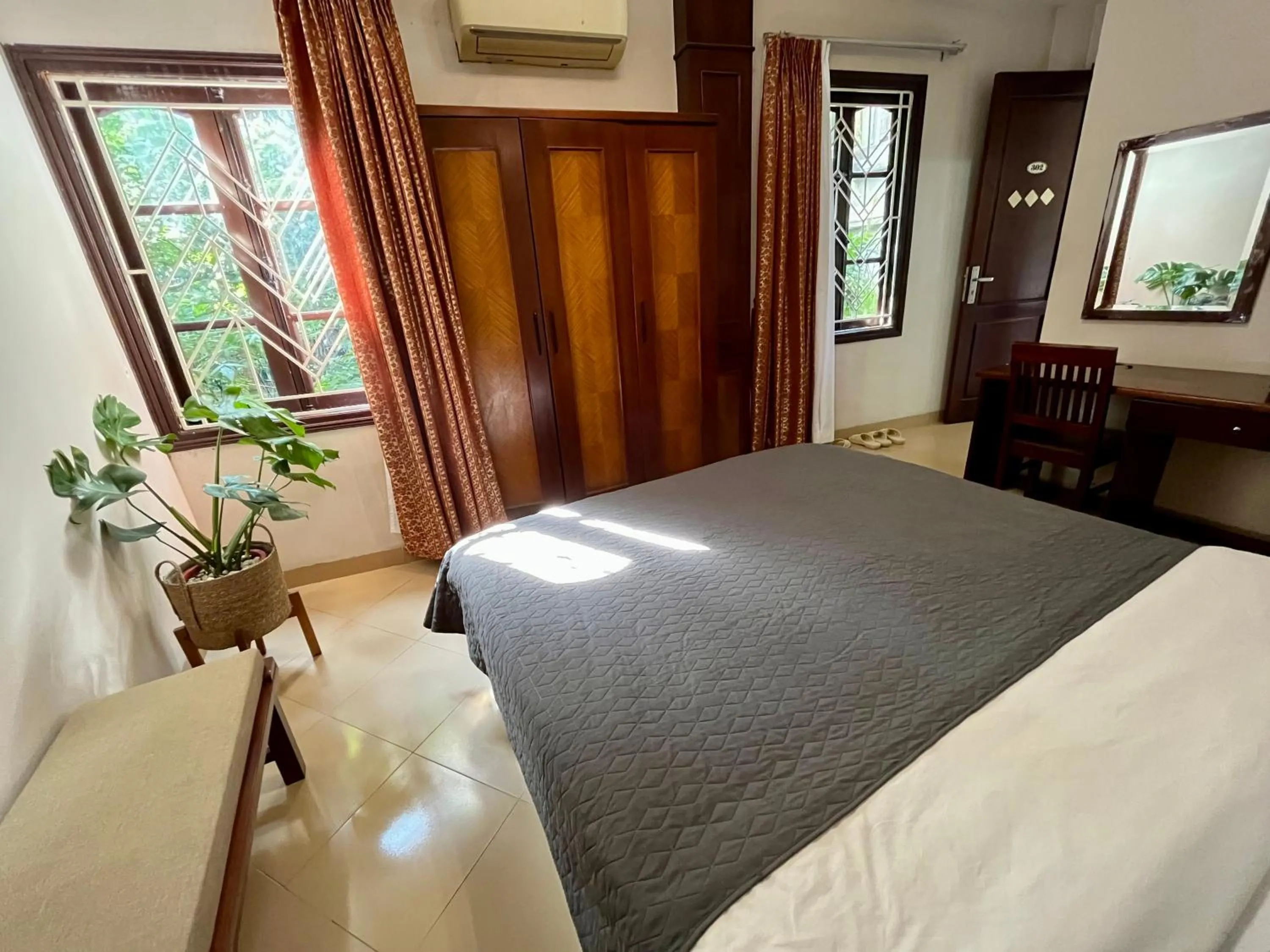 Bed in Hanoi Street Hotel