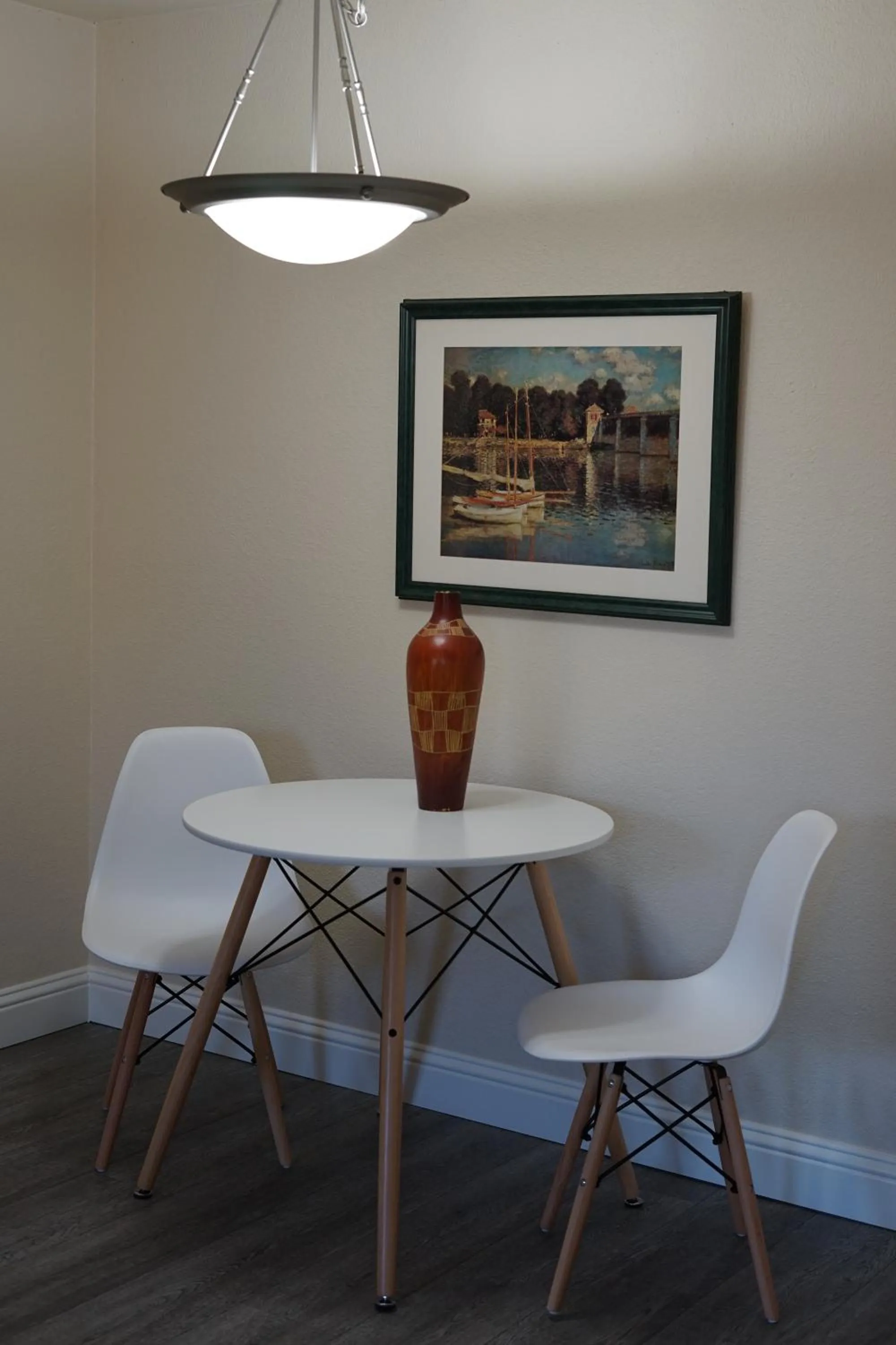 Dining area in Sleepover 1BD 1BA Oklahoma City Apartments