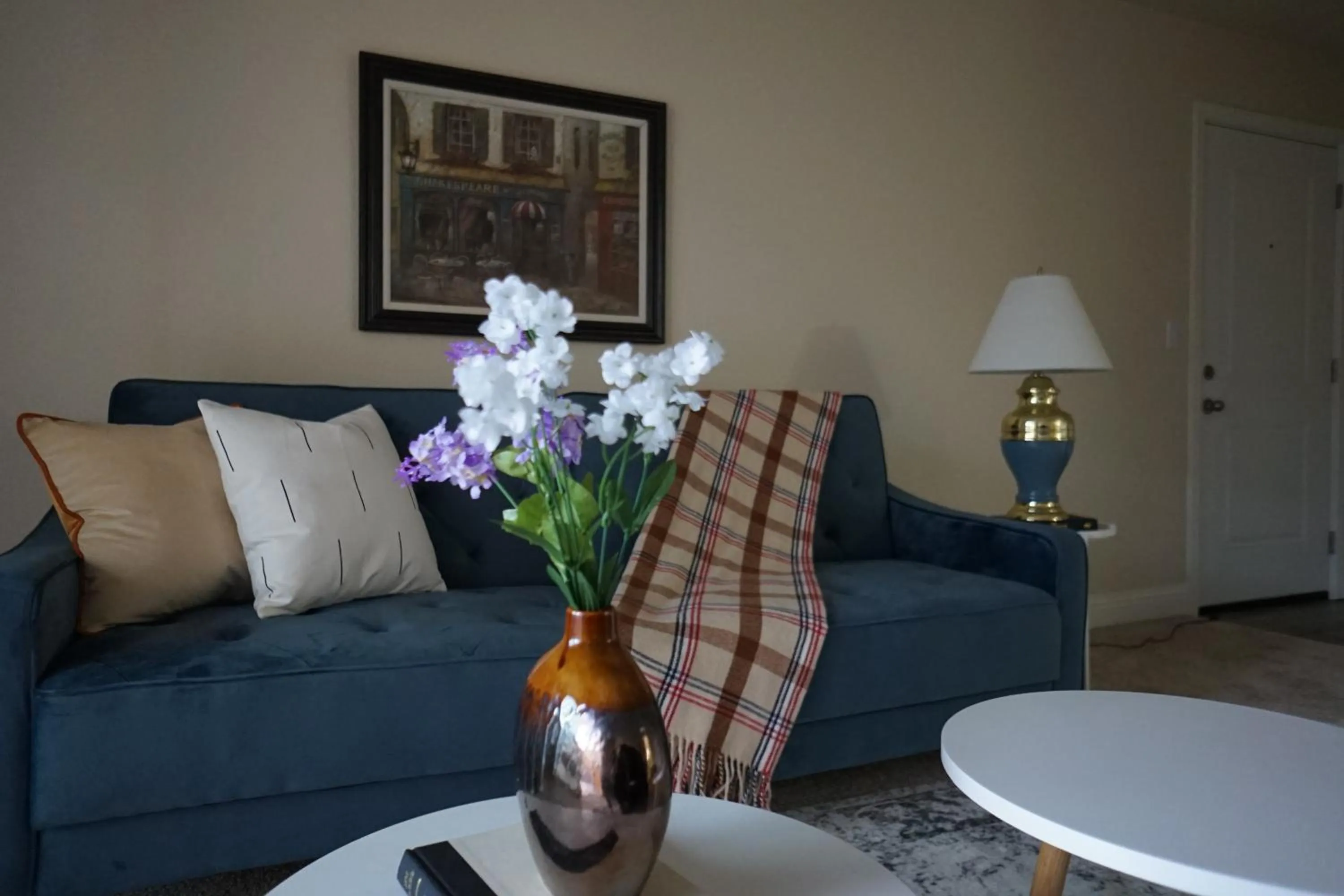 Living room in Sleepover 1BD 1BA Oklahoma City Apartments