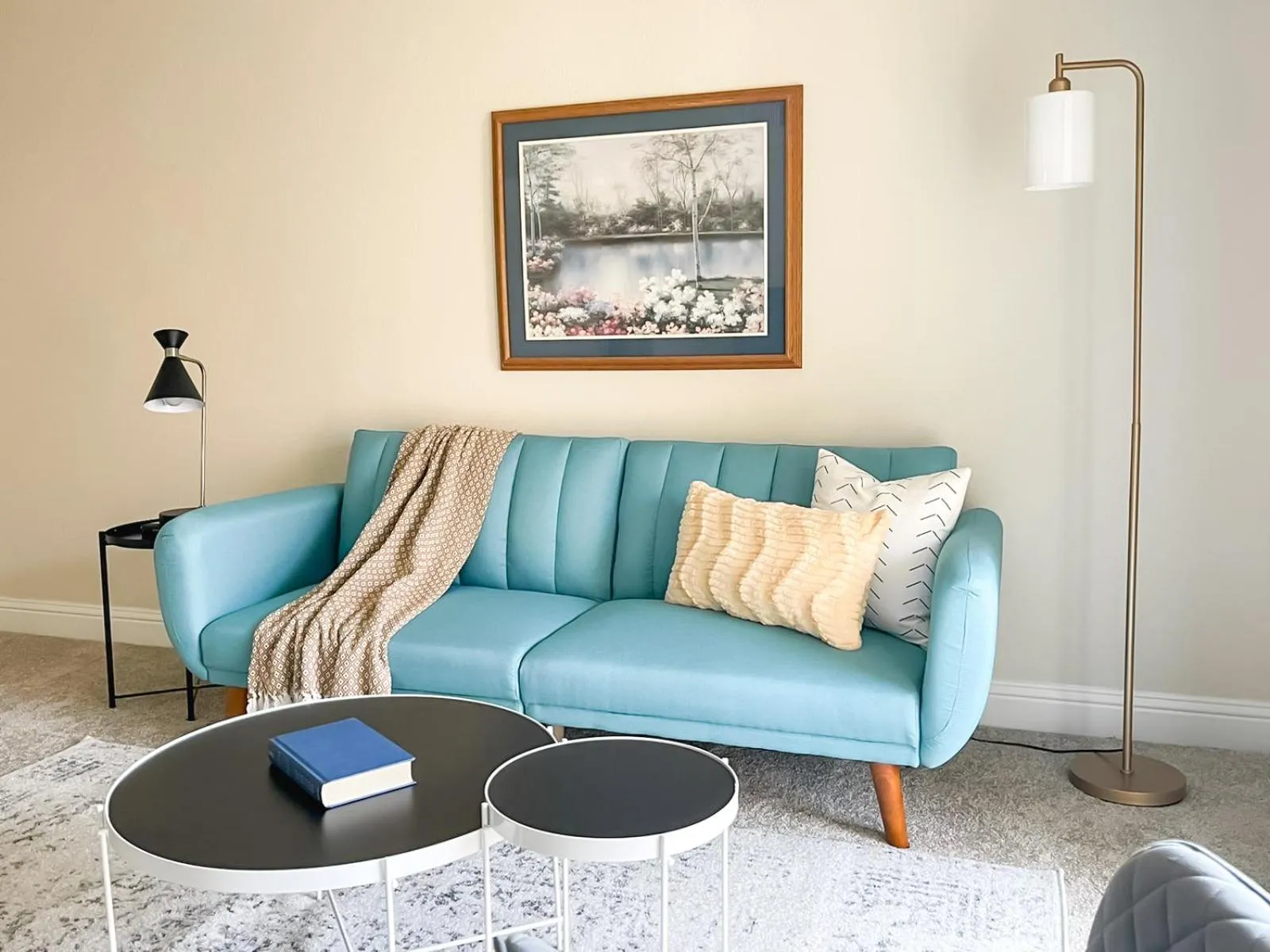 Living room in Sleepover 1BD 1BA Oklahoma City Apartments