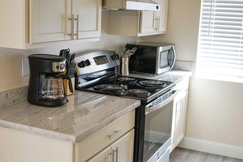 Kitchen or kitchenette in Sleepover 1BD 1BA Oklahoma City Apartments