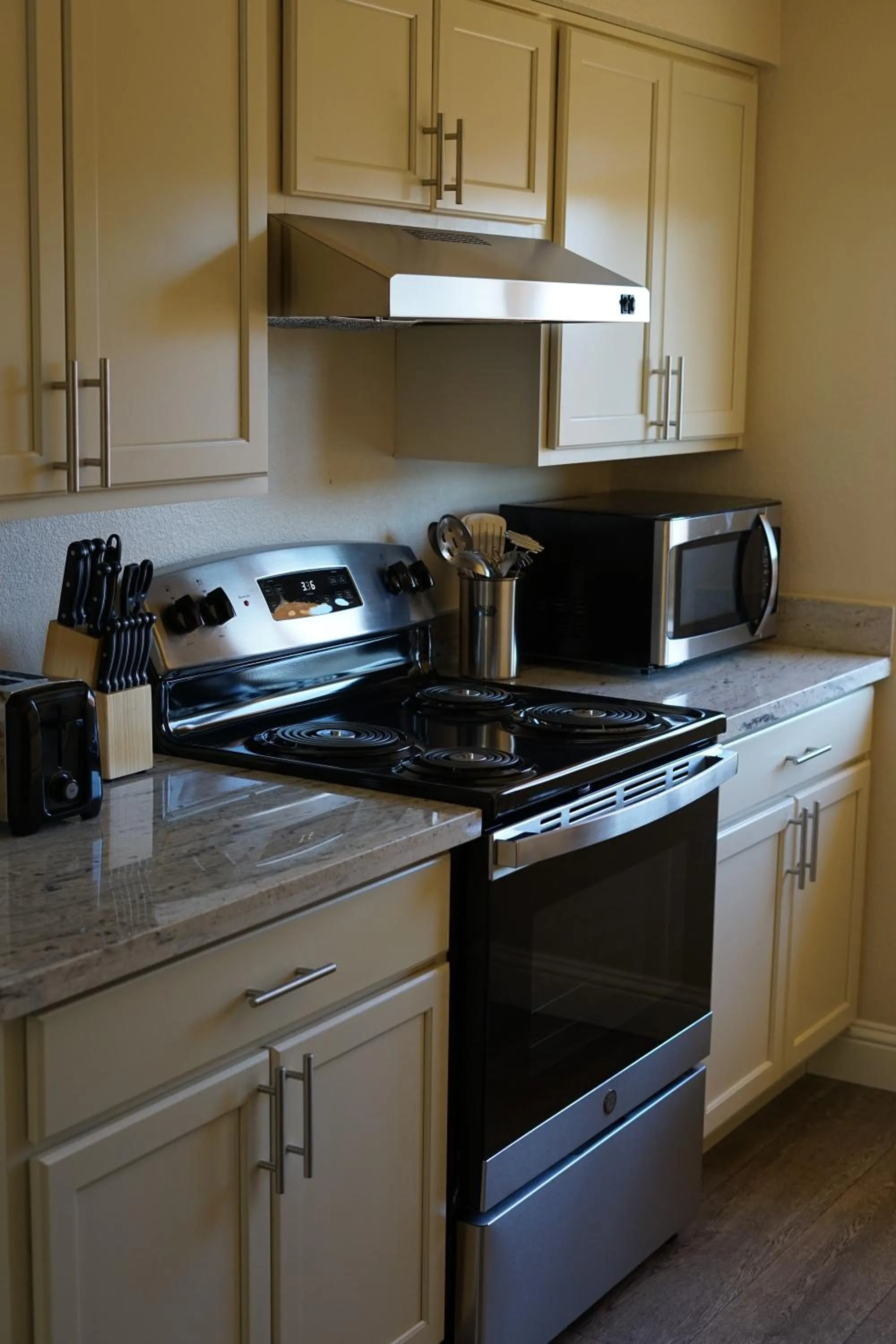 Kitchen or kitchenette in Sleepover 1BD 1BA Oklahoma City Apartments