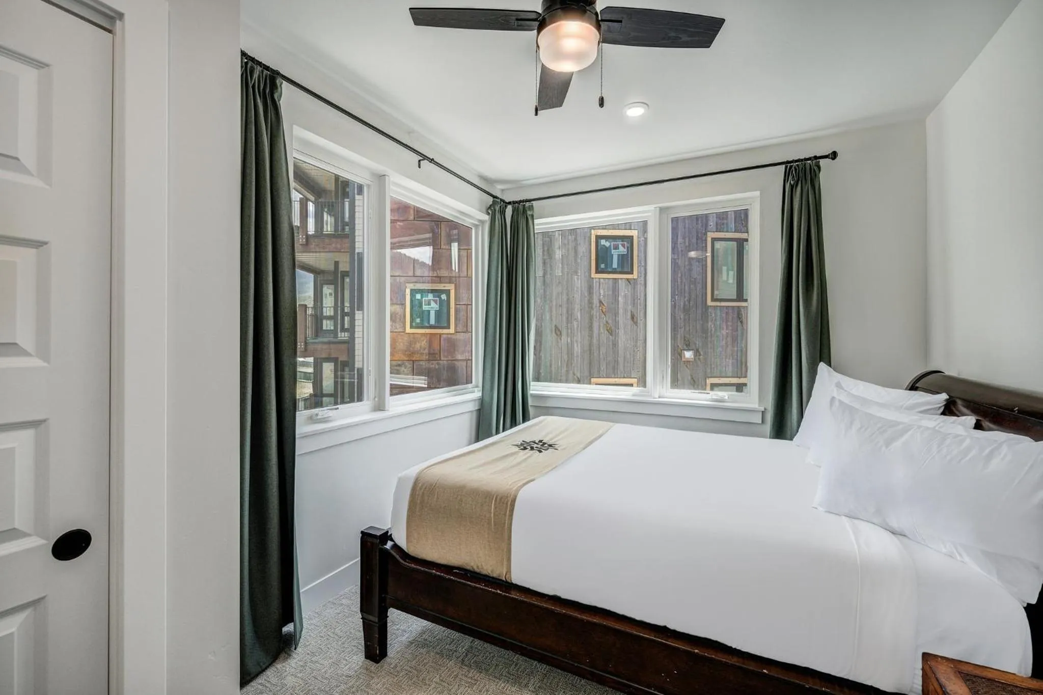 Bedroom, Bed in Lakeside Village by Vail Resorts