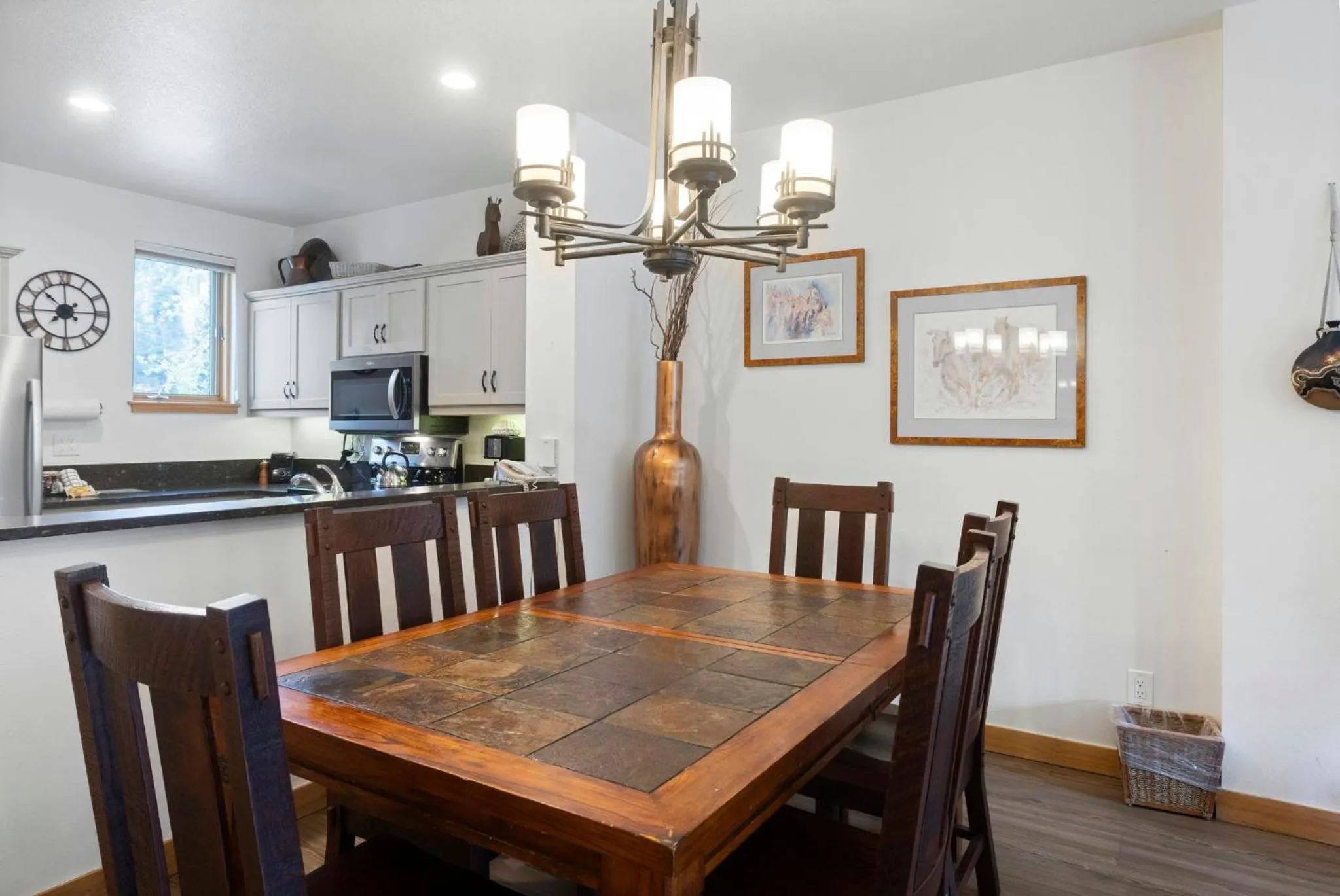 Restaurant/places to eat in Lakeside Village by Vail Resorts