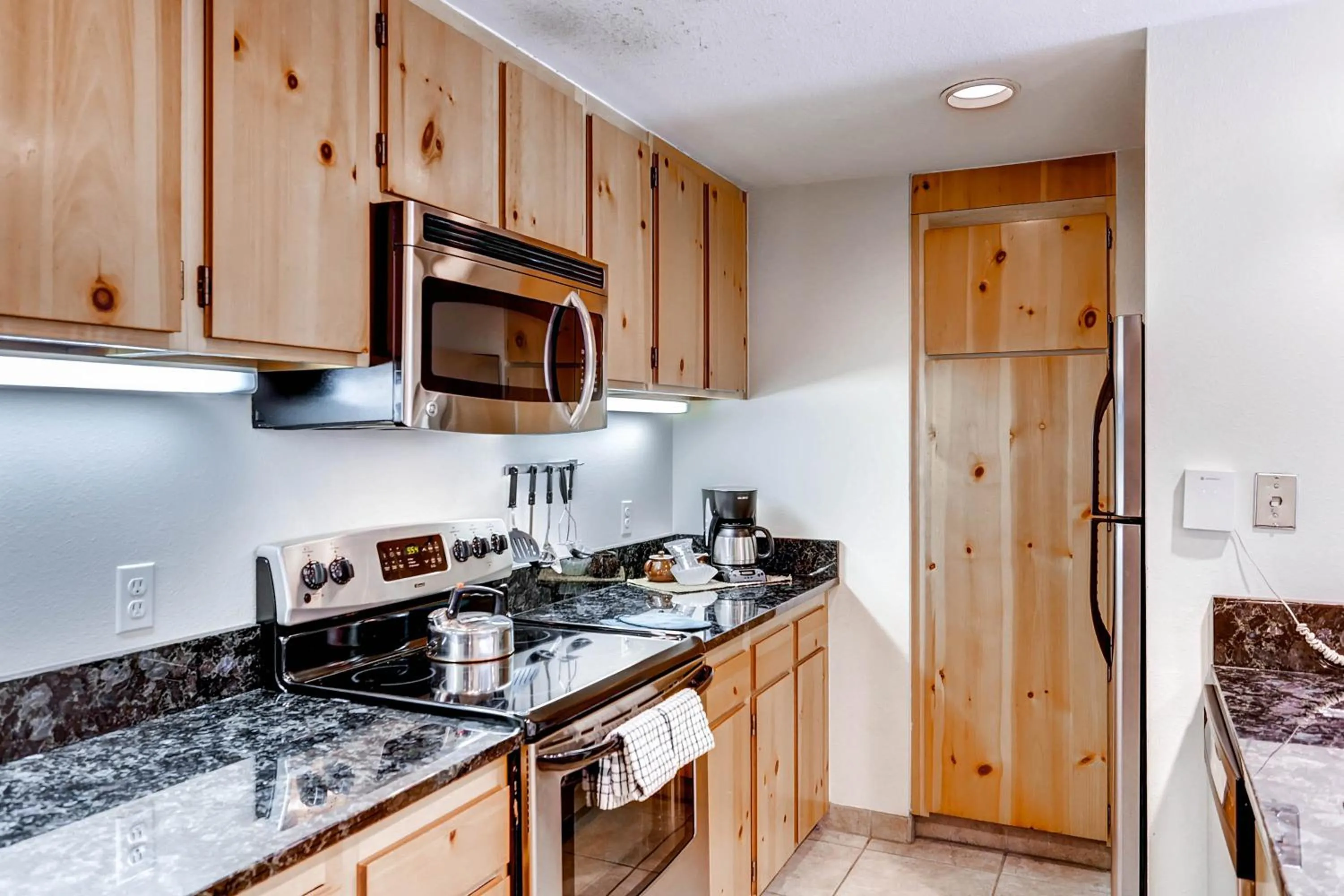 Kitchen or kitchenette in Lakeside Village by Vail Resorts