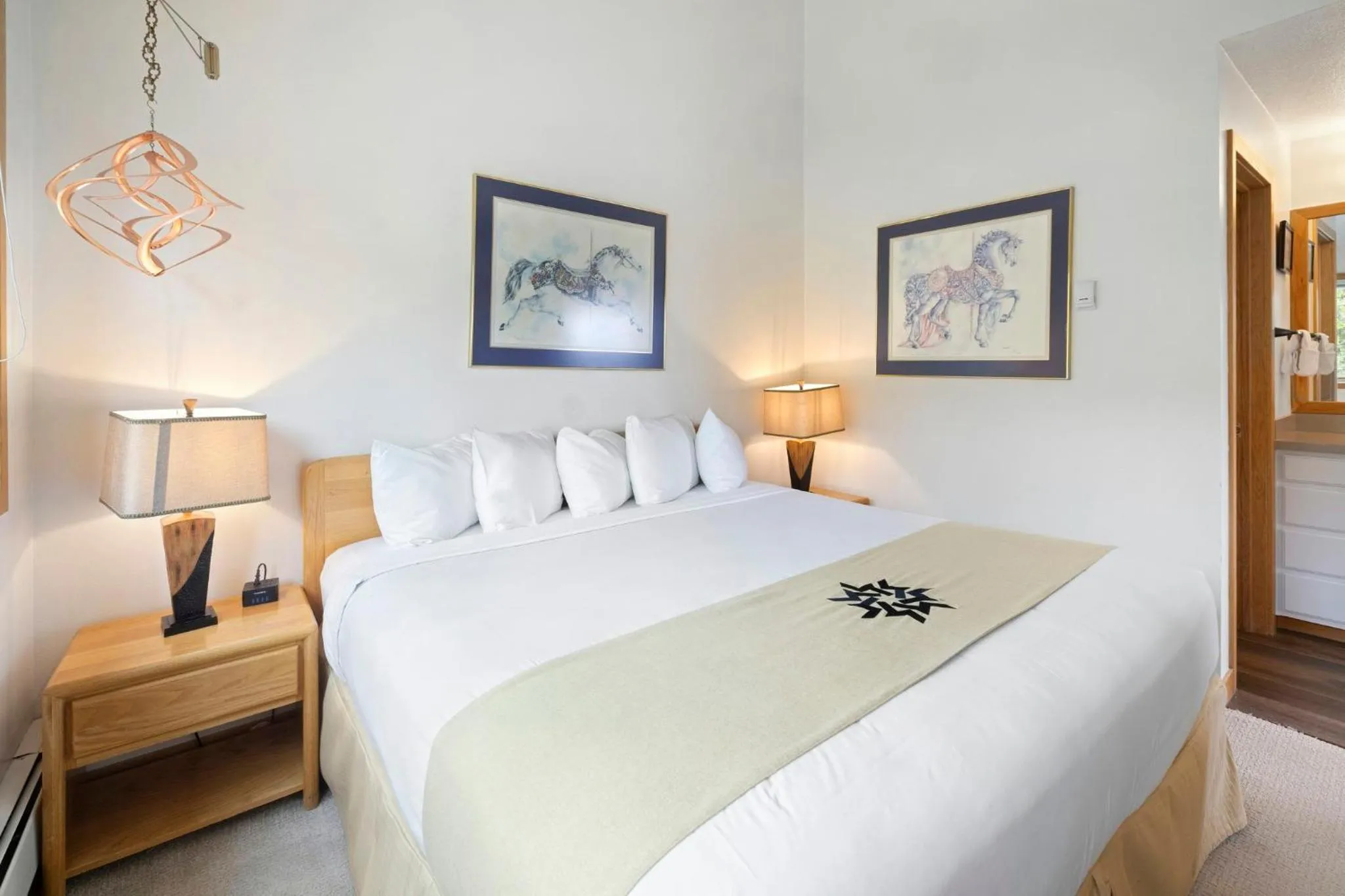 Bedroom, Bed in Lakeside Village by Vail Resorts