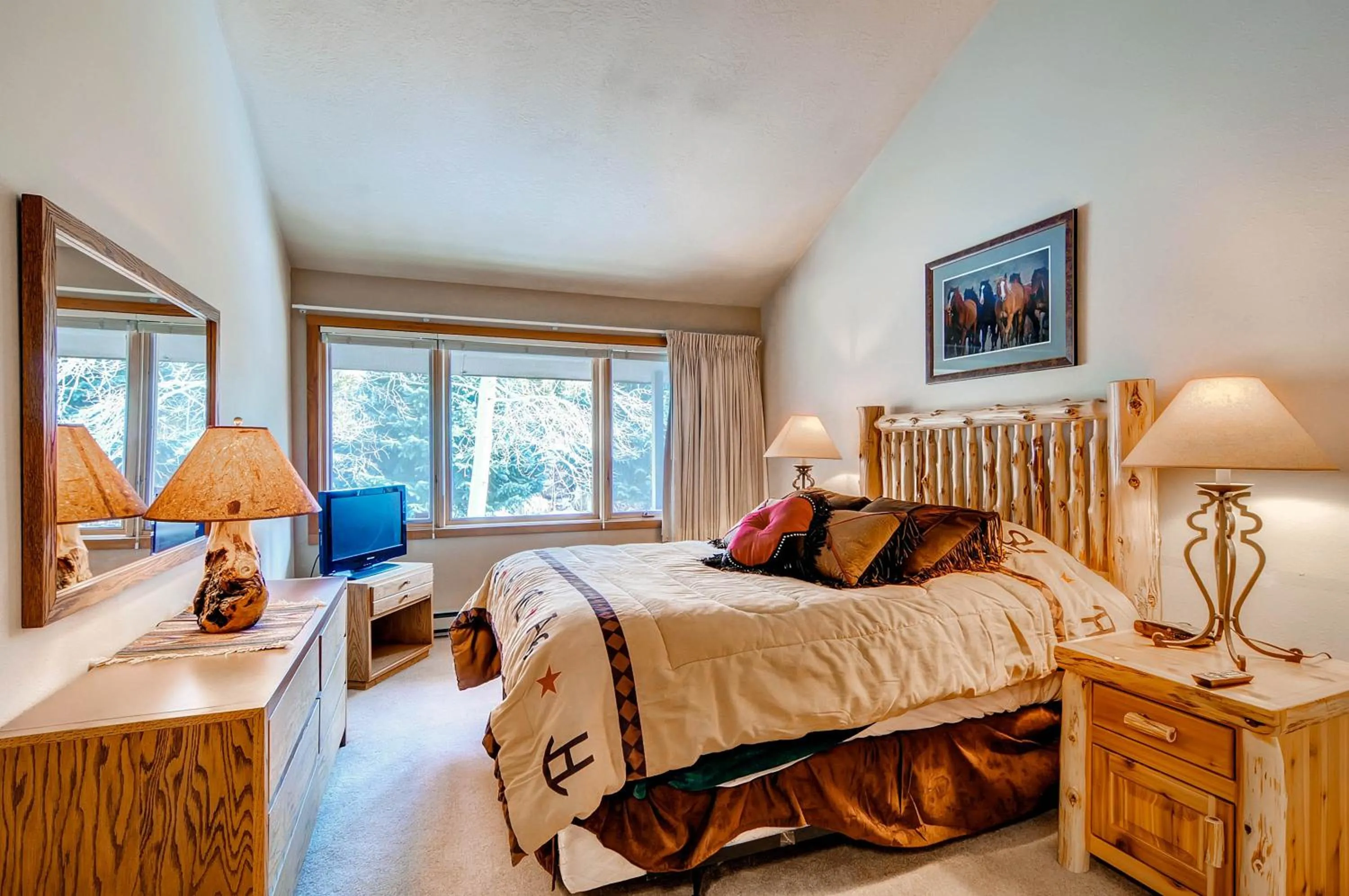 Photo of the whole room, Bed in Lakeside Village by Vail Resorts