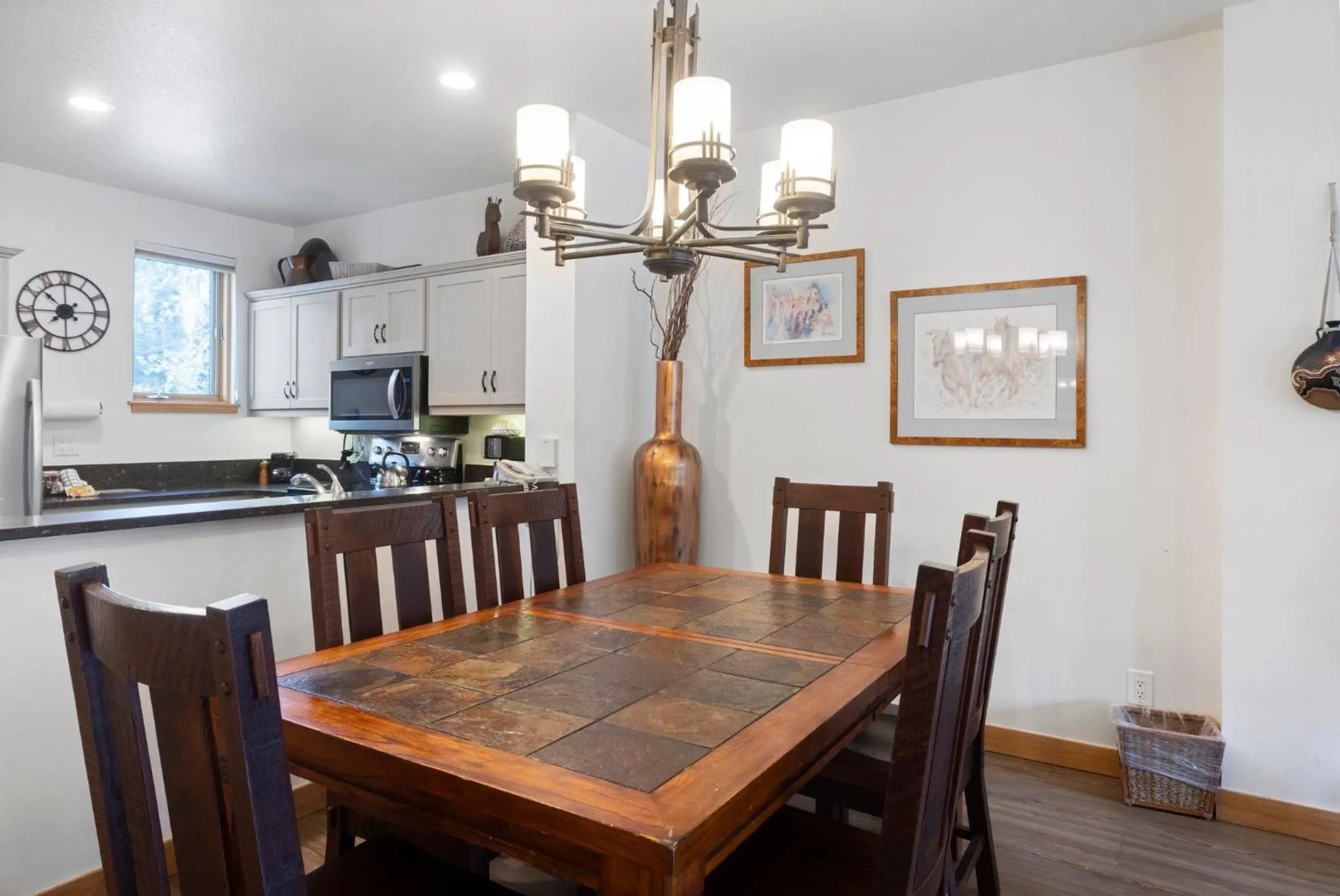 Restaurant/places to eat in Lakeside Village by Vail Resorts