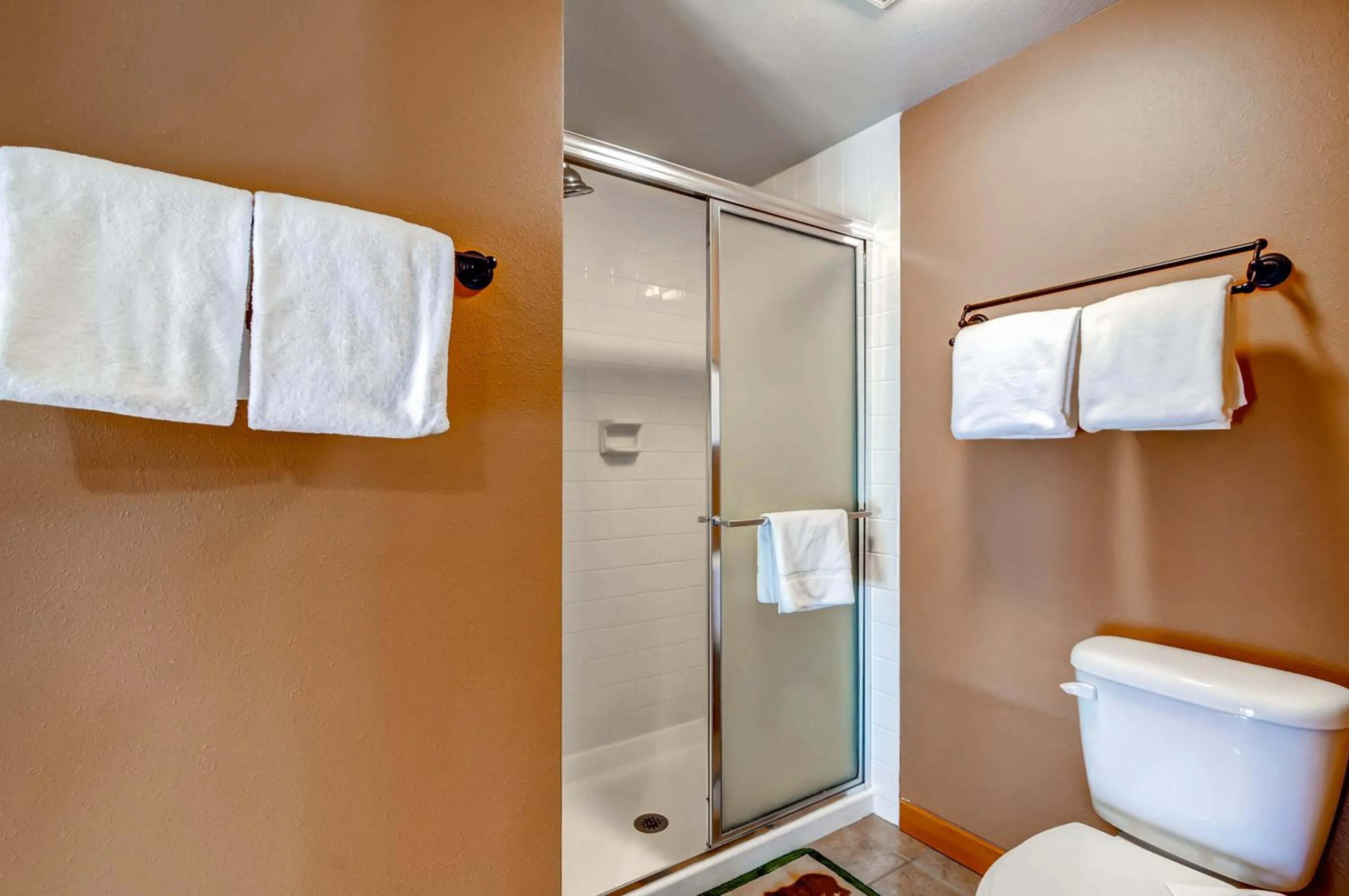 Bathroom in Lakeside Village by Vail Resorts