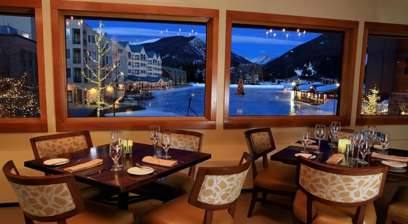 Restaurant/places to eat in Lakeside Village by Vail Resorts