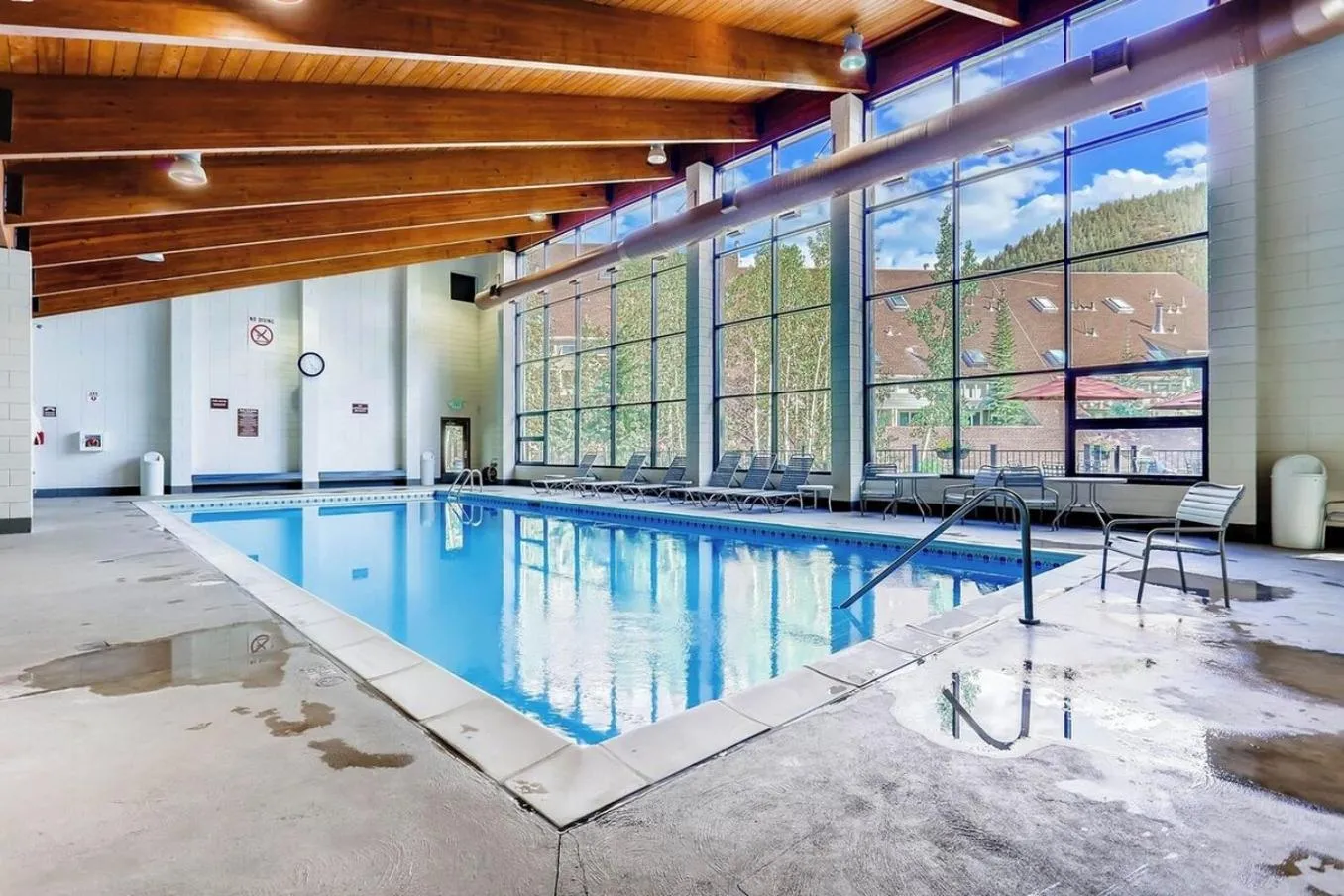 Swimming pool in Evergreen Condominiums by Vail Resorts