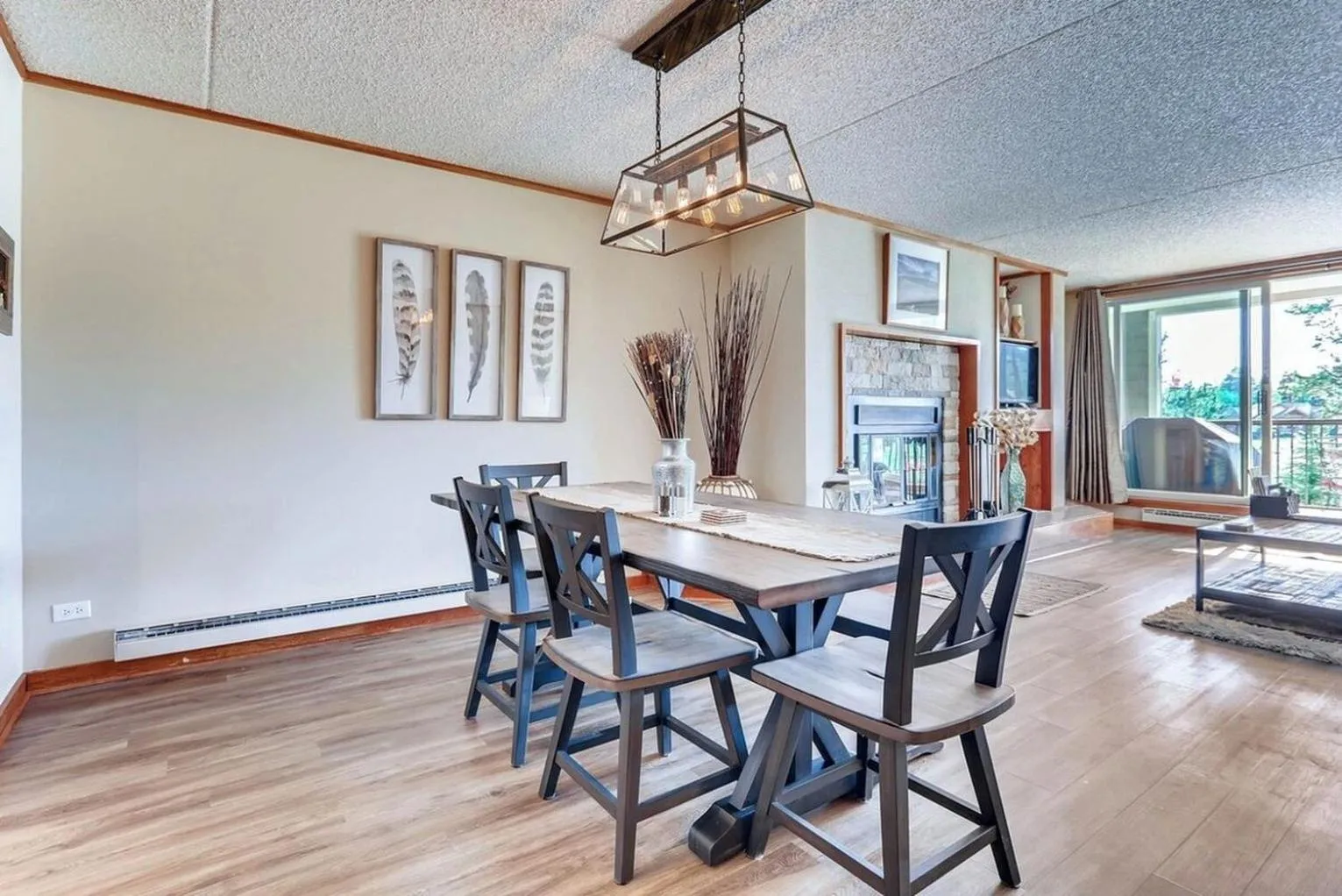 Restaurant/places to eat in Evergreen Condominiums by Vail Resorts