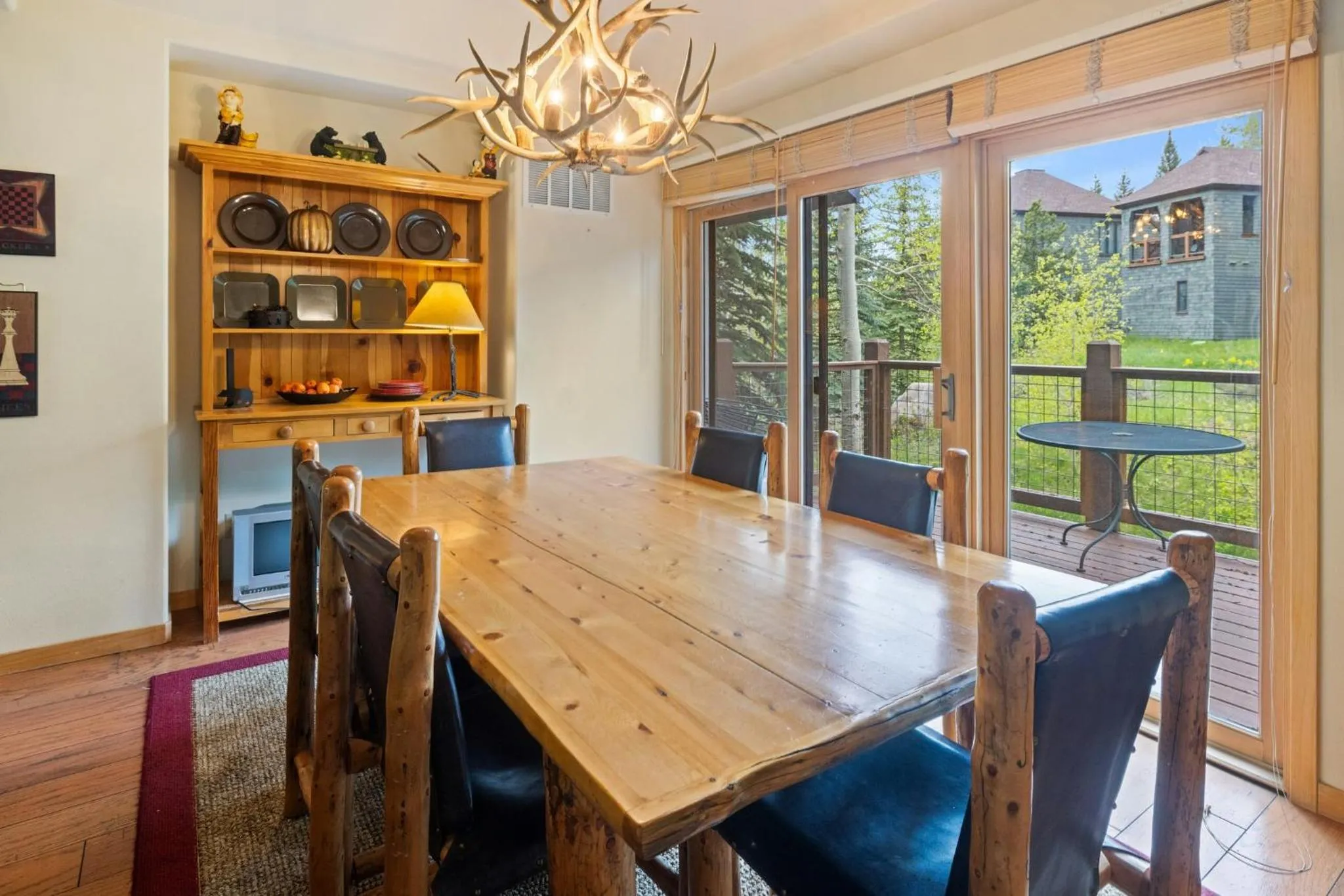 Restaurant/places to eat in Forest Condominiums by Vail Resorts