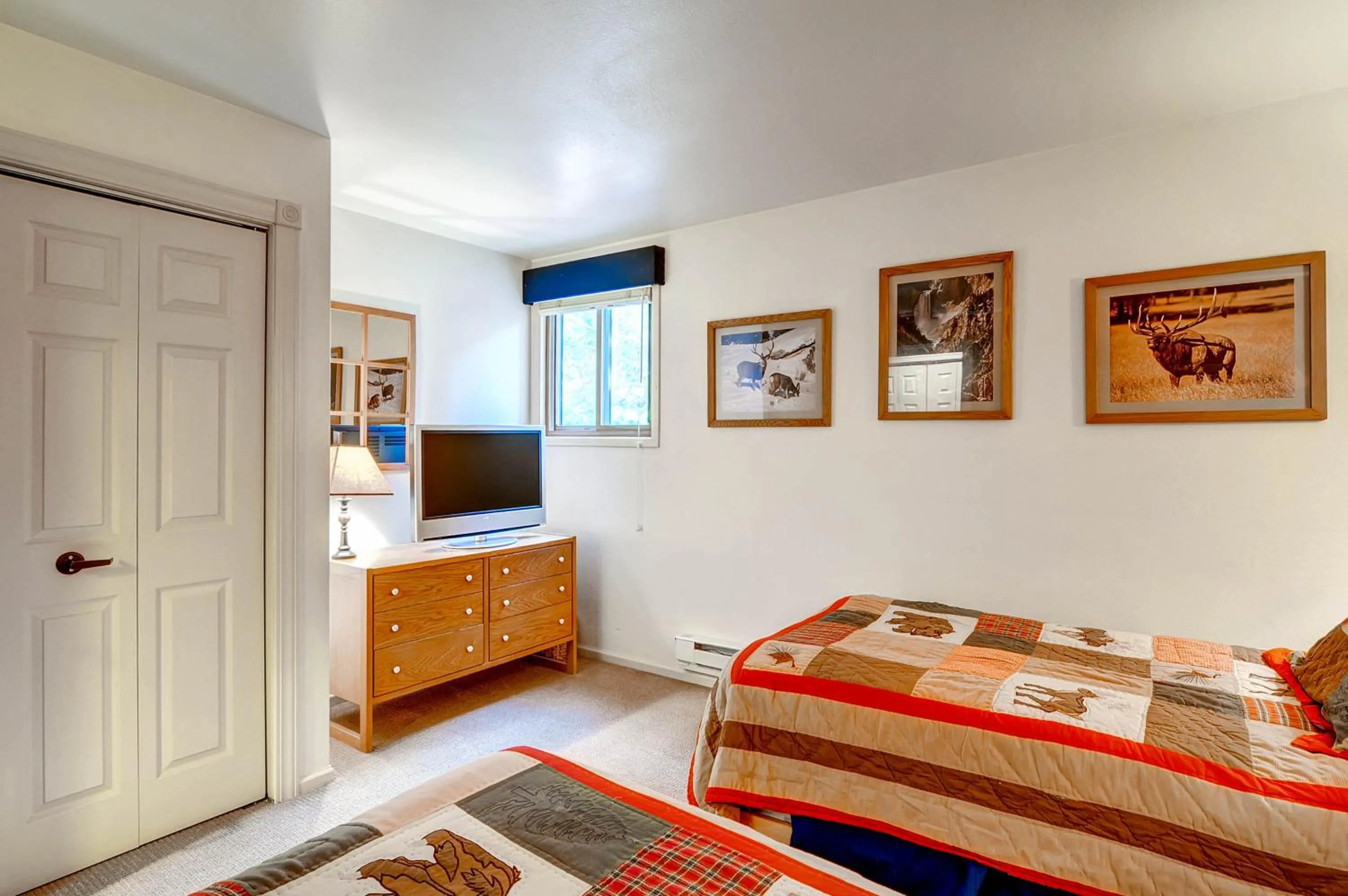 Photo of the whole room, Bed in The Forest Neighborhood by Keystone Resort