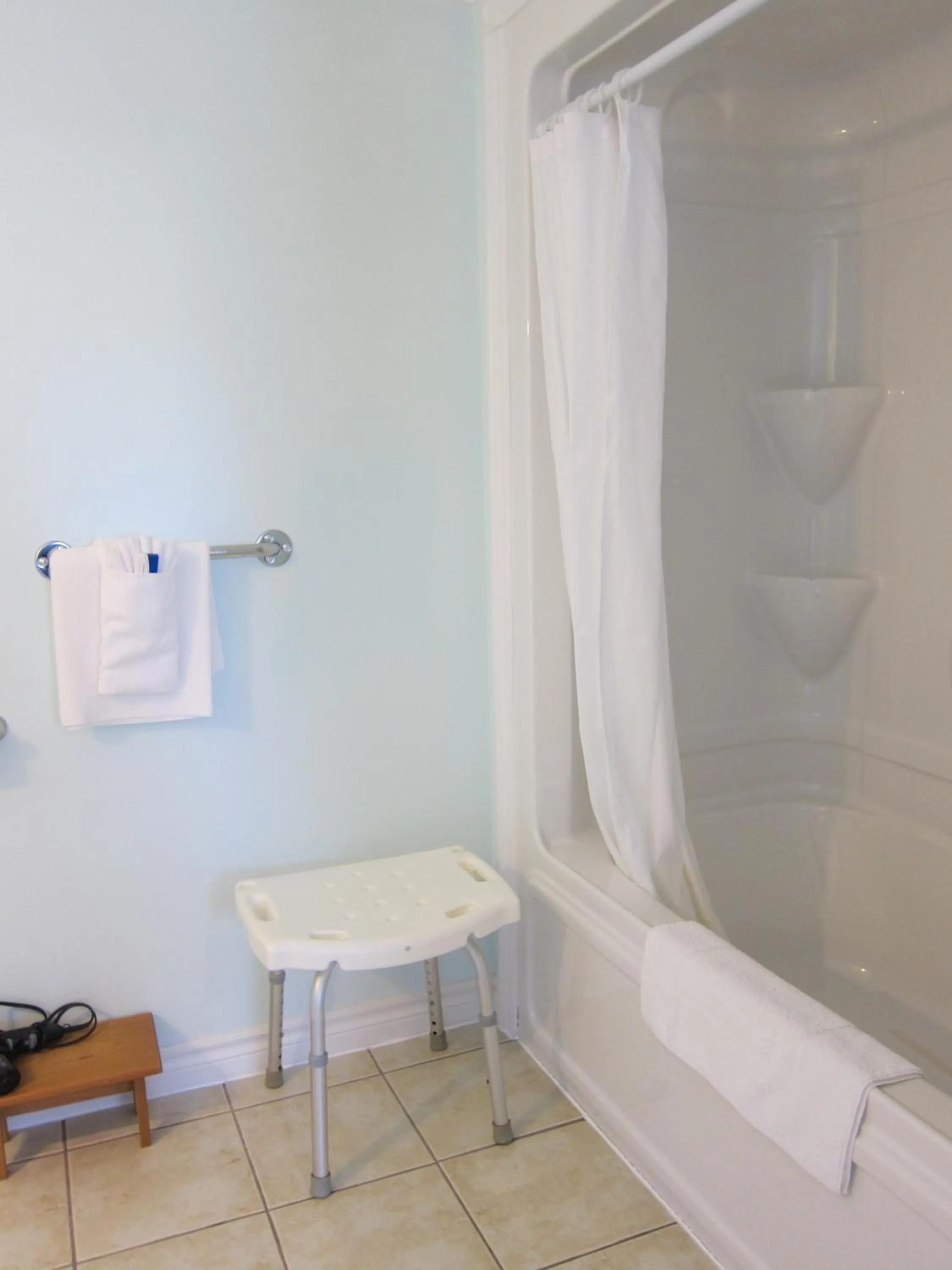 Bathroom in Auld Farm Inn B&B