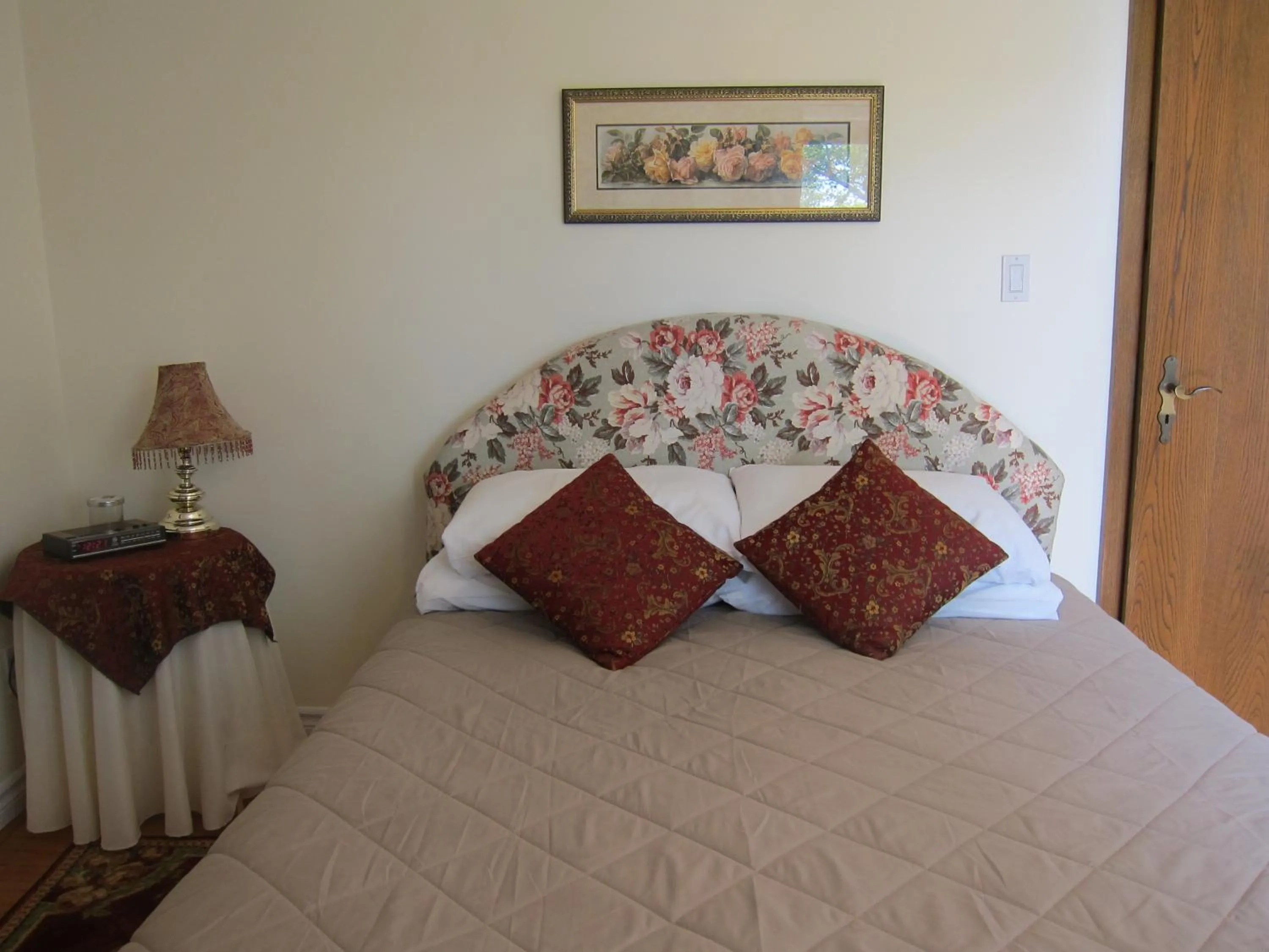Bedroom in Auld Farm Inn B&B