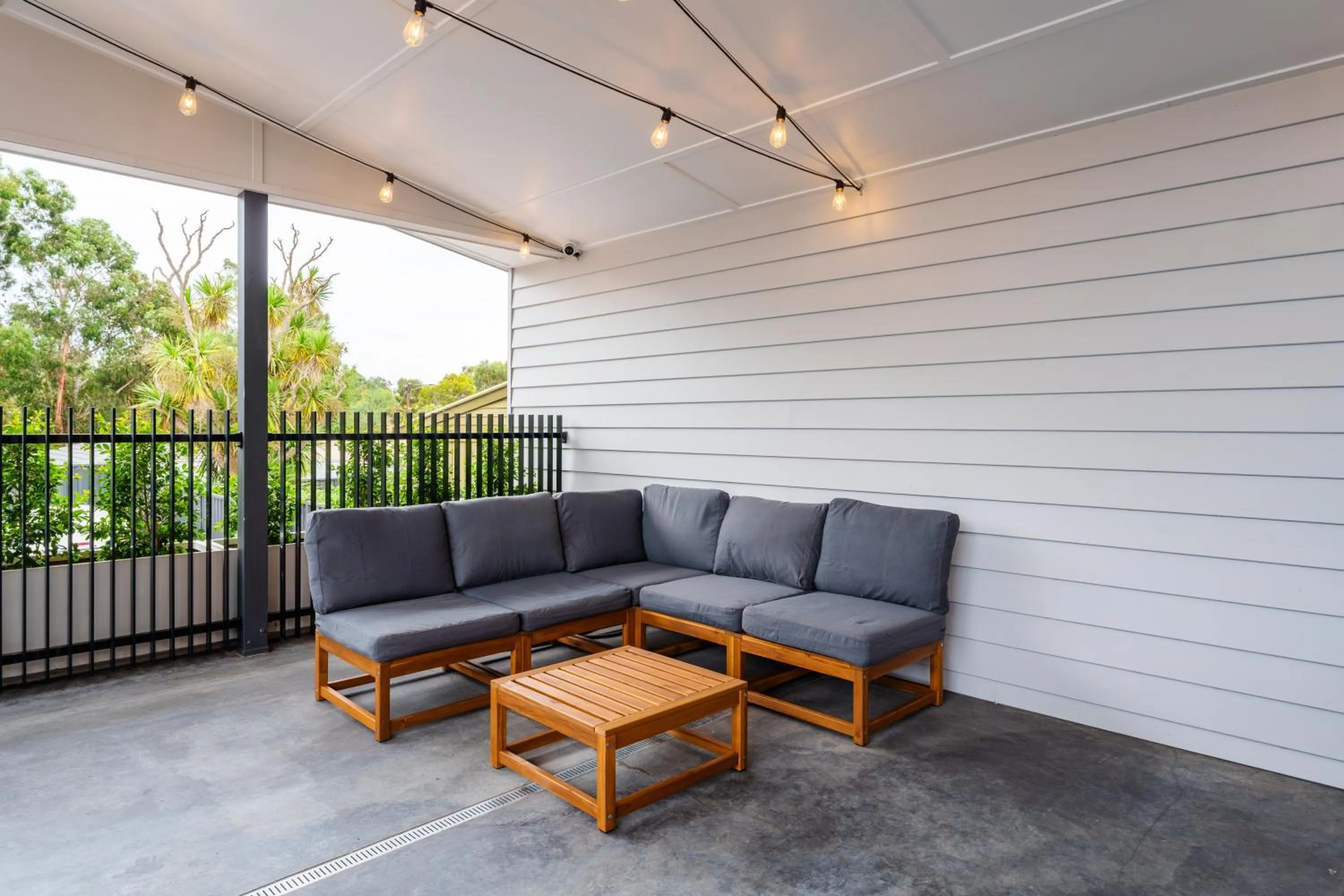 BBQ facilities in Aberdeen Lane