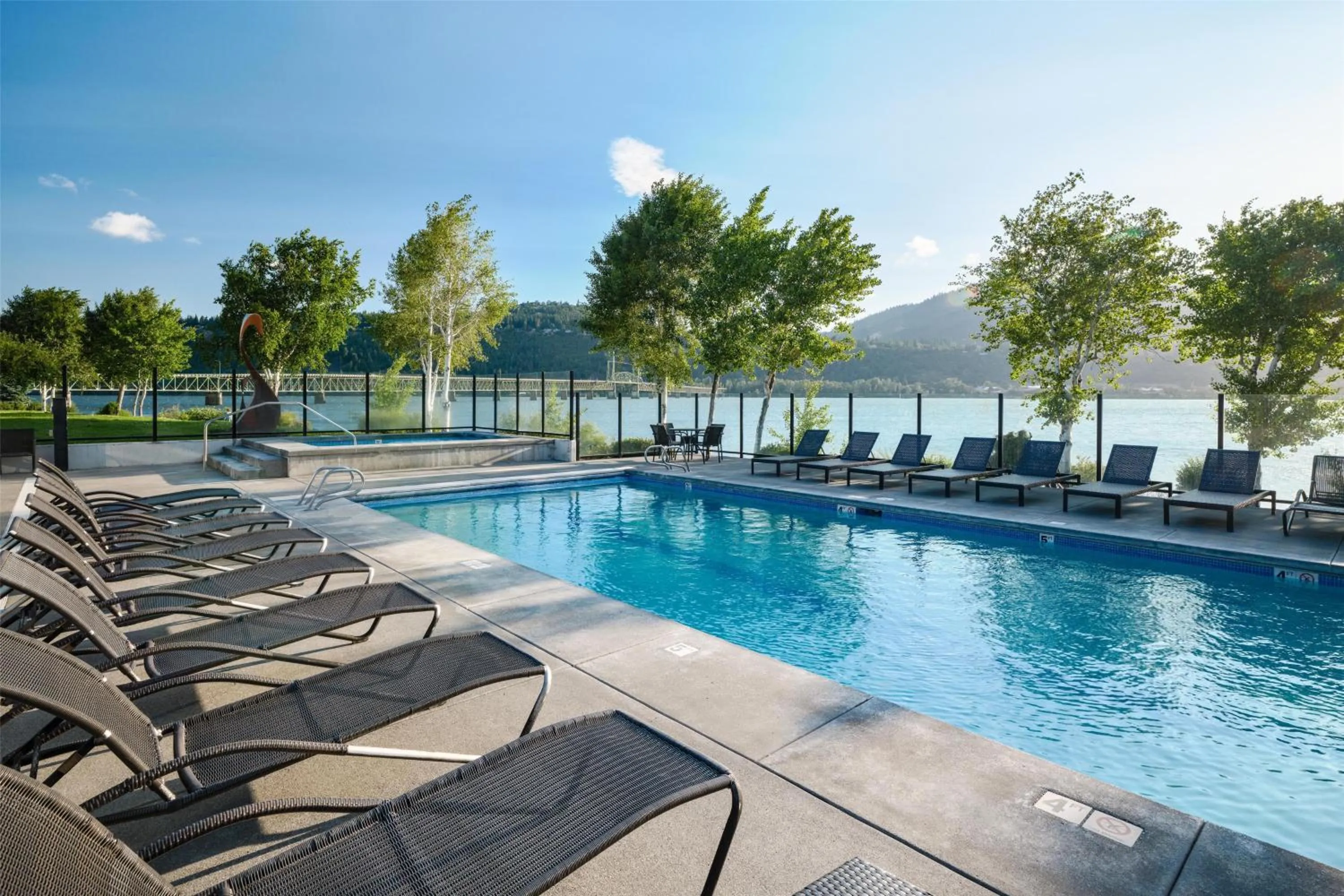 Pool view in Best Western Plus Hood River Inn