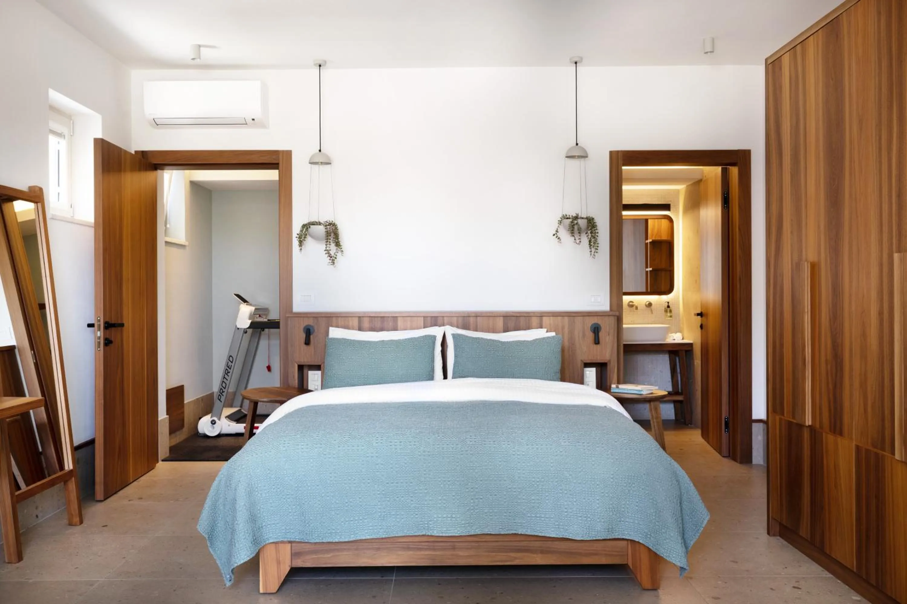 Bed in ALERÓ Seaside Skyros Resort