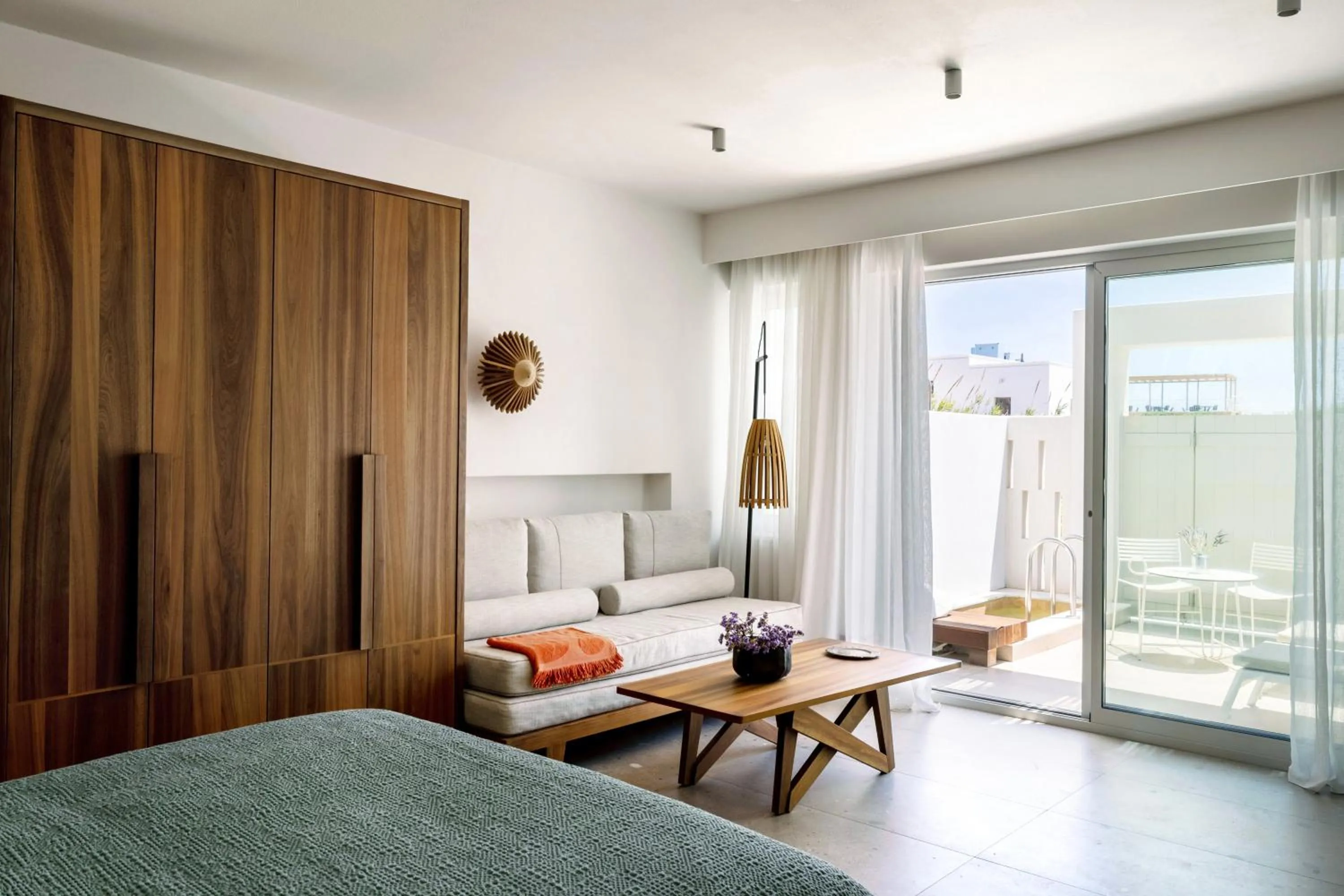 Living room, Bed in ALERÓ Seaside Skyros Resort