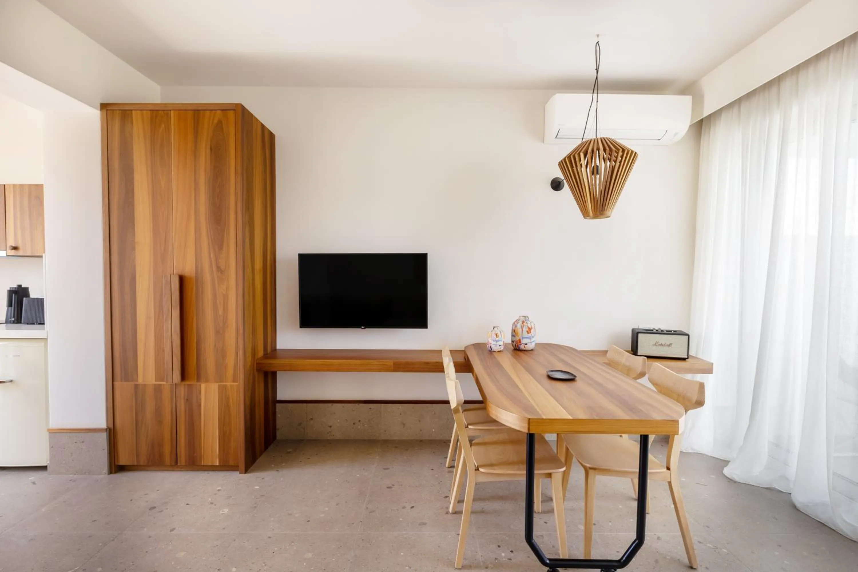 Dining area in ALERÓ Seaside Skyros Resort