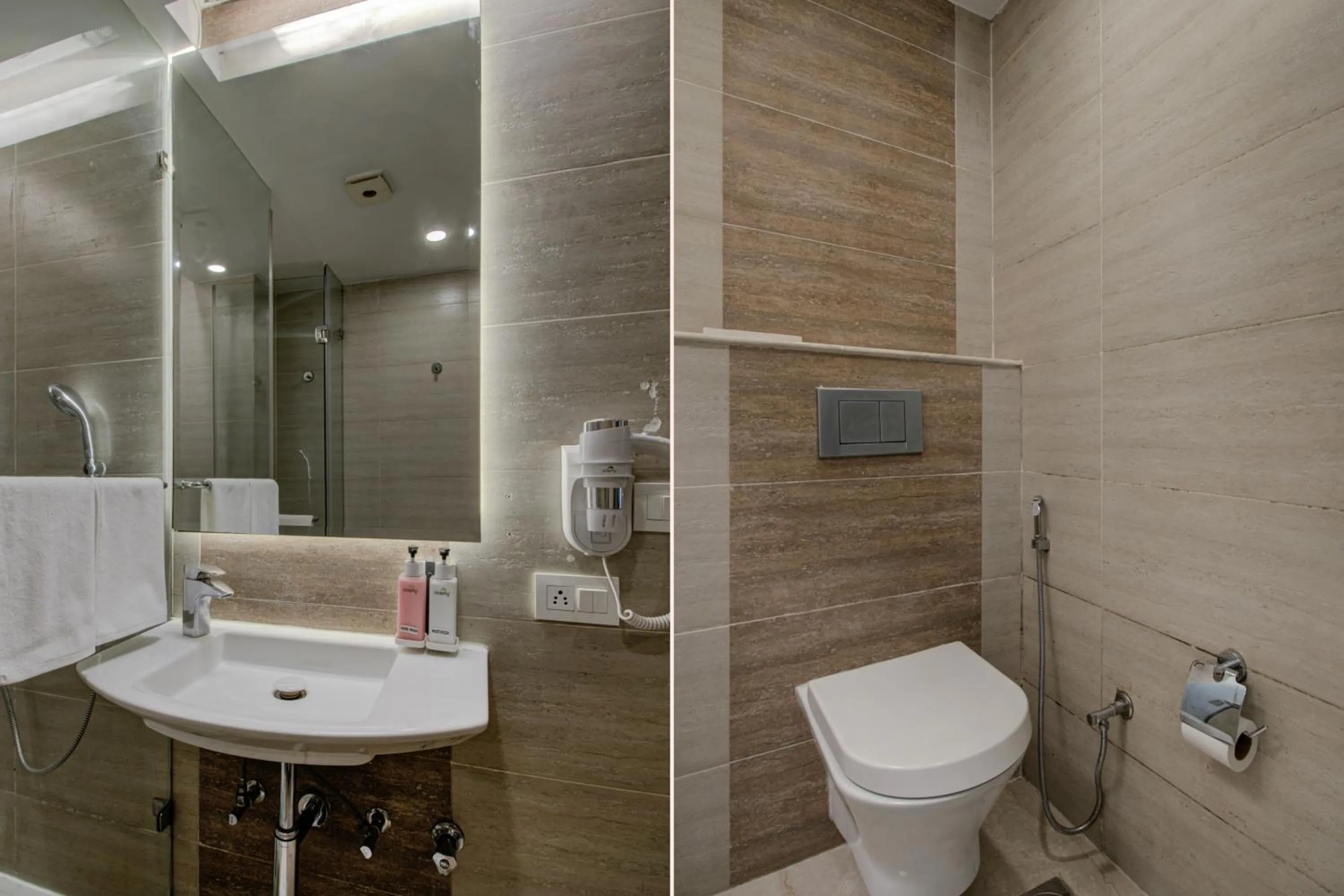 Bathroom in Iris Park Hotel New Delhi